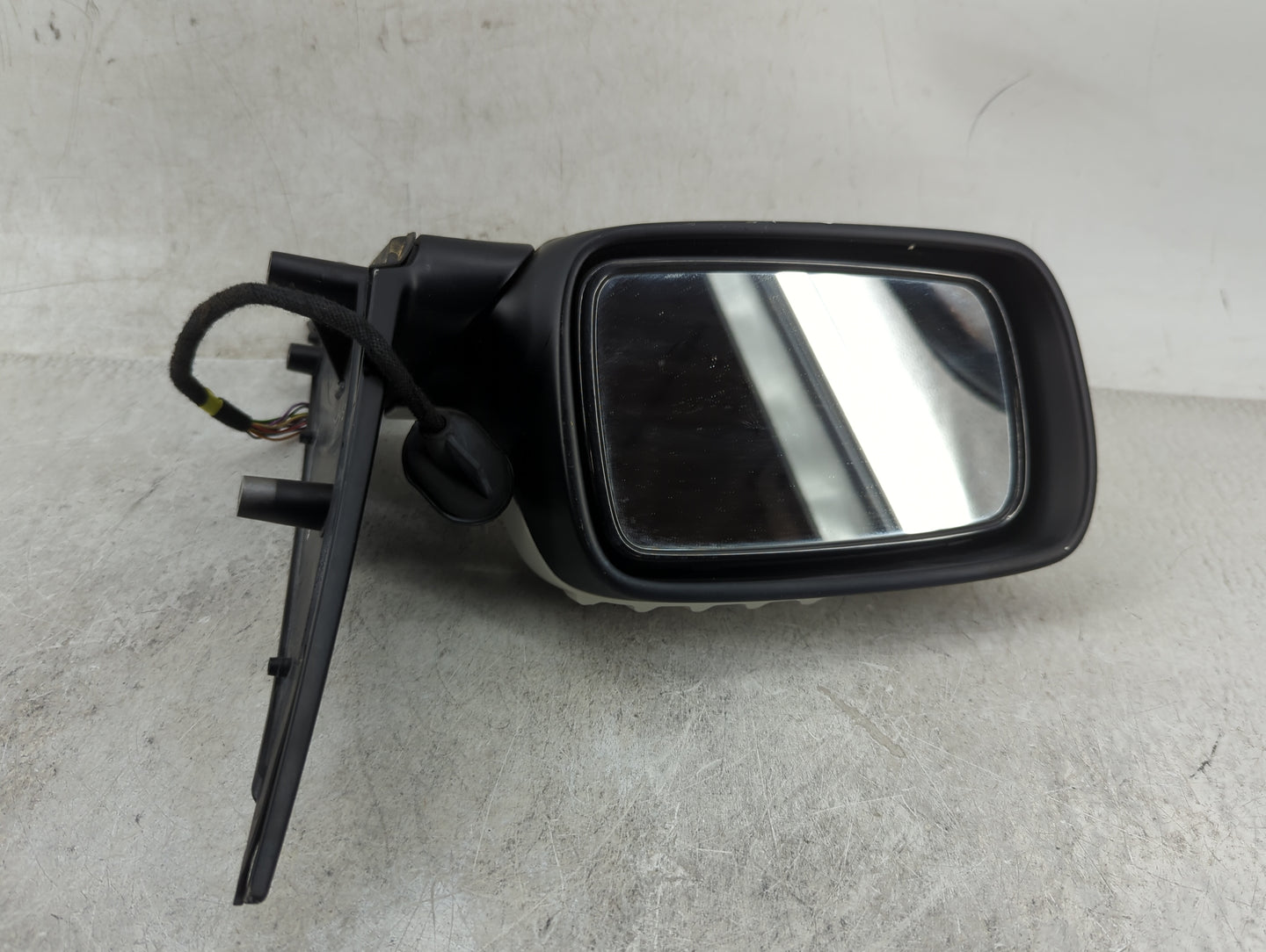 2007 Bmw 750li Driver Side View Mirror - Left Door Mirror OEM Used - Oemusedautoparts1.com