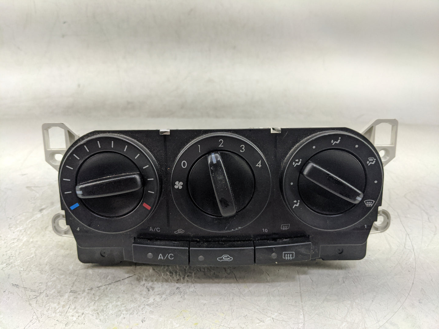 2007 Bmw 7 Series Climate Control Module Temperature AC/Heater Replacement P/N:M1900EG21E05 Fits OEM Used Auto Parts - Oemus