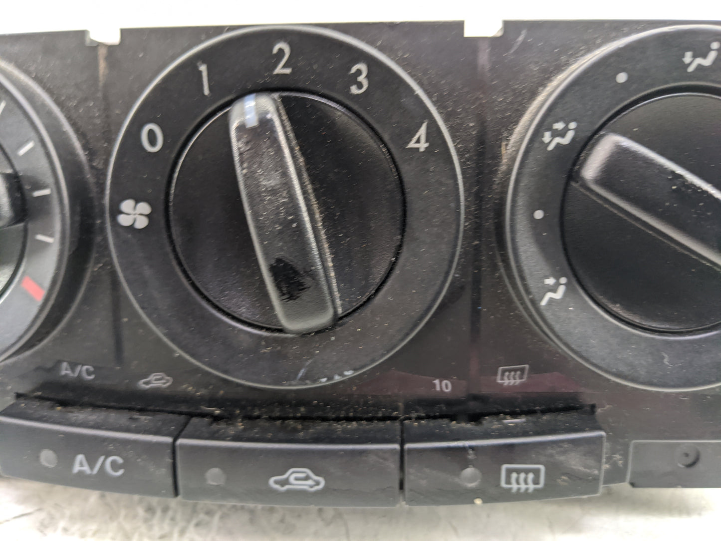 2007 Bmw 7 Series Climate Control Module Temperature AC/Heater Replacement P/N:M1900EG21E05 Fits OEM Used Auto Parts - Oemus