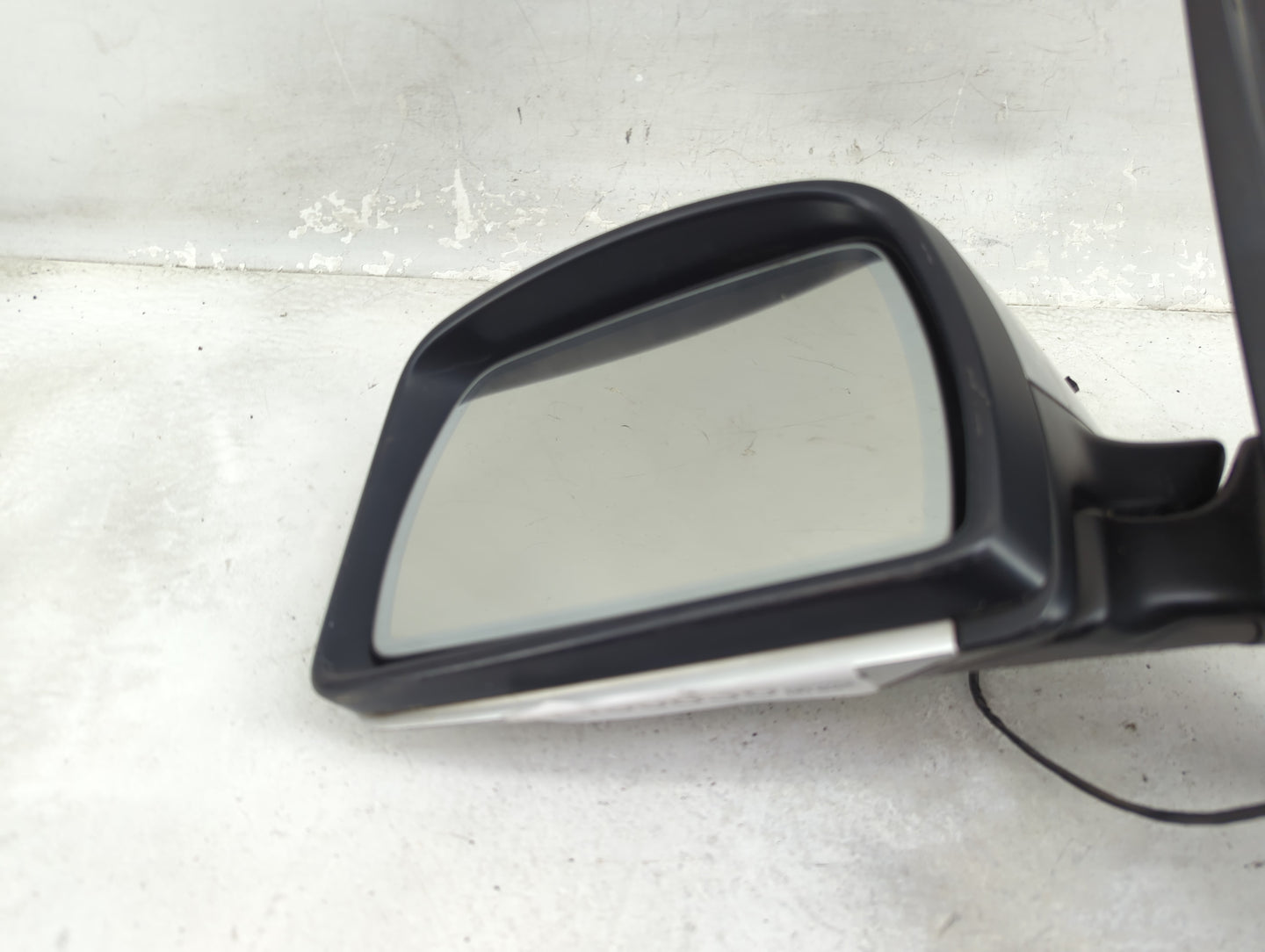2004-2009 Bmw X3 Driver Side View Mirror - Left Door Mirror OEM Used - Oemusedautoparts1.com