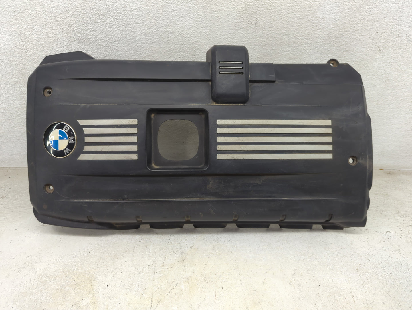 2007 Bmw X3 Engine Cover 1453181 - Oemusedautoparts1.com
