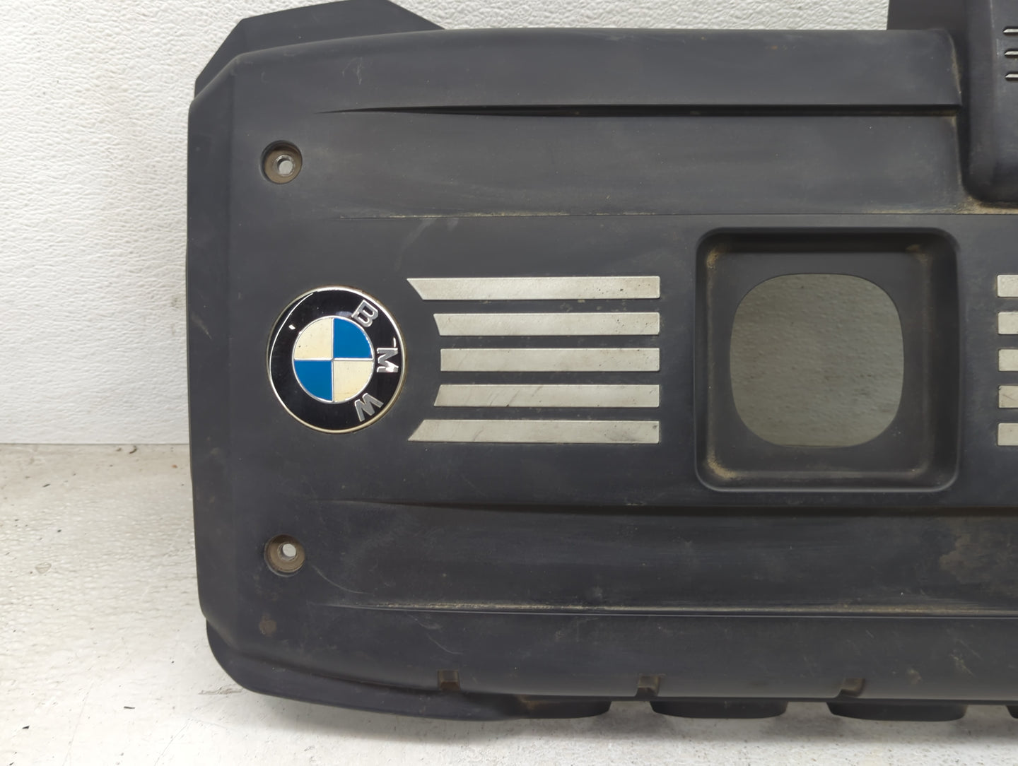 2007 Bmw X3 Engine Cover 1453181 - Oemusedautoparts1.com