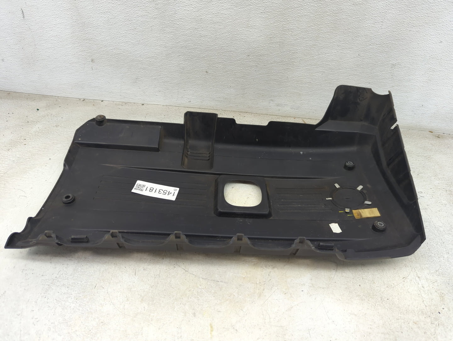 2007 Bmw X3 Engine Cover 1453181 - Oemusedautoparts1.com