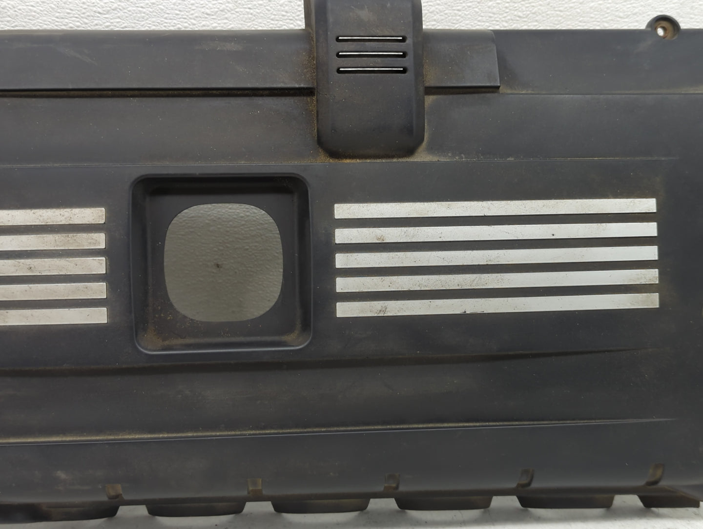 2007 Bmw X3 Engine Cover 1453184 - Oemusedautoparts1.com