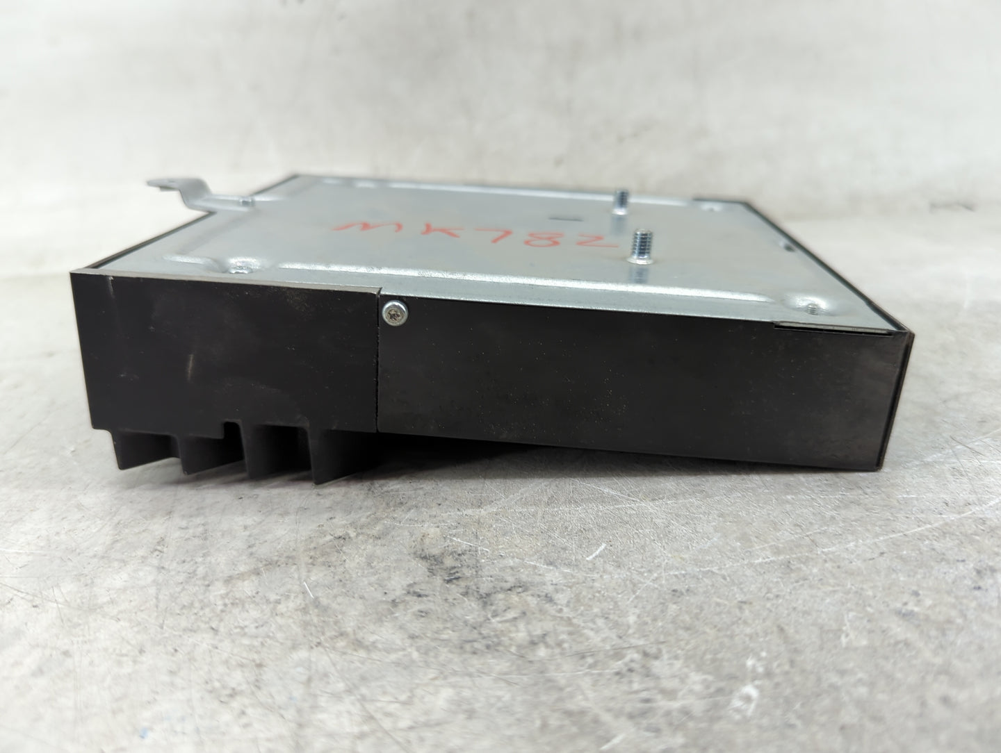 2007 Bmw X3 Radio Speaker Amplifier 65129143150|9143150 - Oemusedautoparts1.com