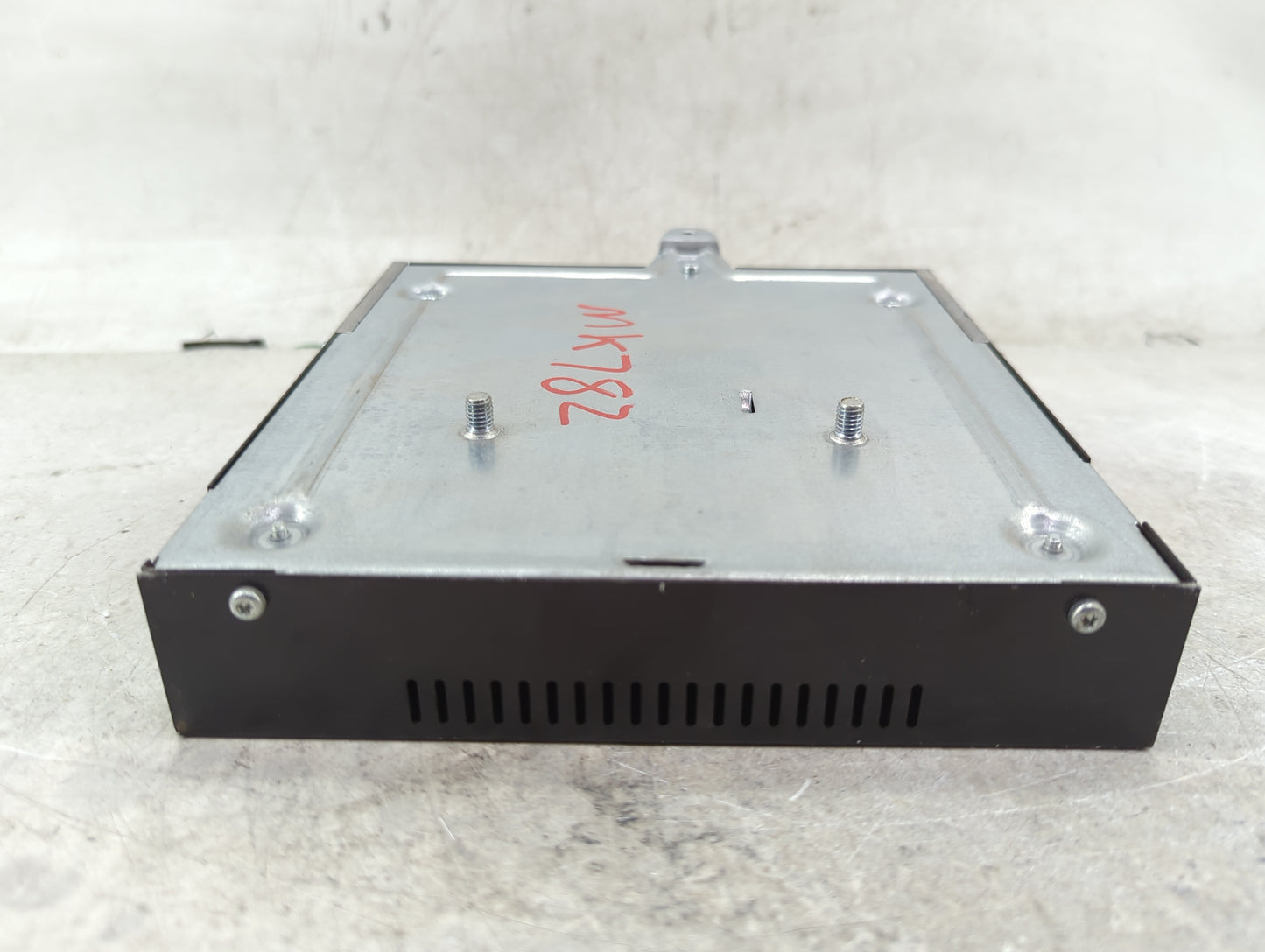 2007 Bmw X3 Radio Speaker Amplifier 65129143150|9143150 - Oemusedautoparts1.com