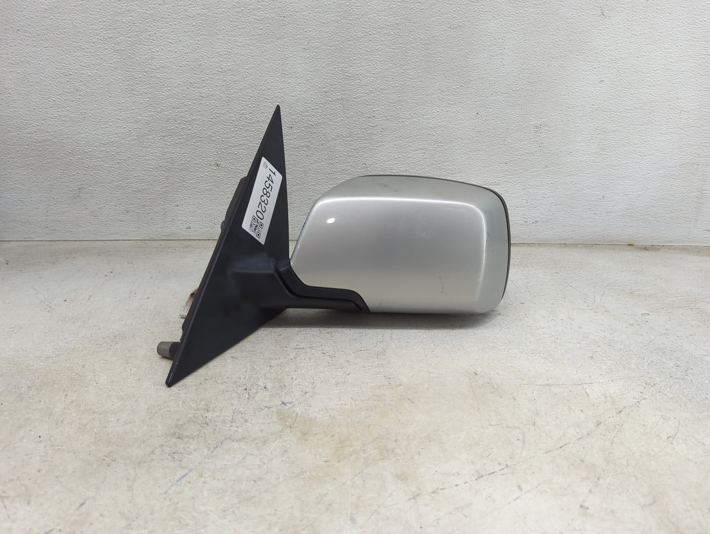 2007-2009 Bmw X3 Driver Side View Mirror - Left Door Mirror OEM Used - Oemusedautoparts1.com