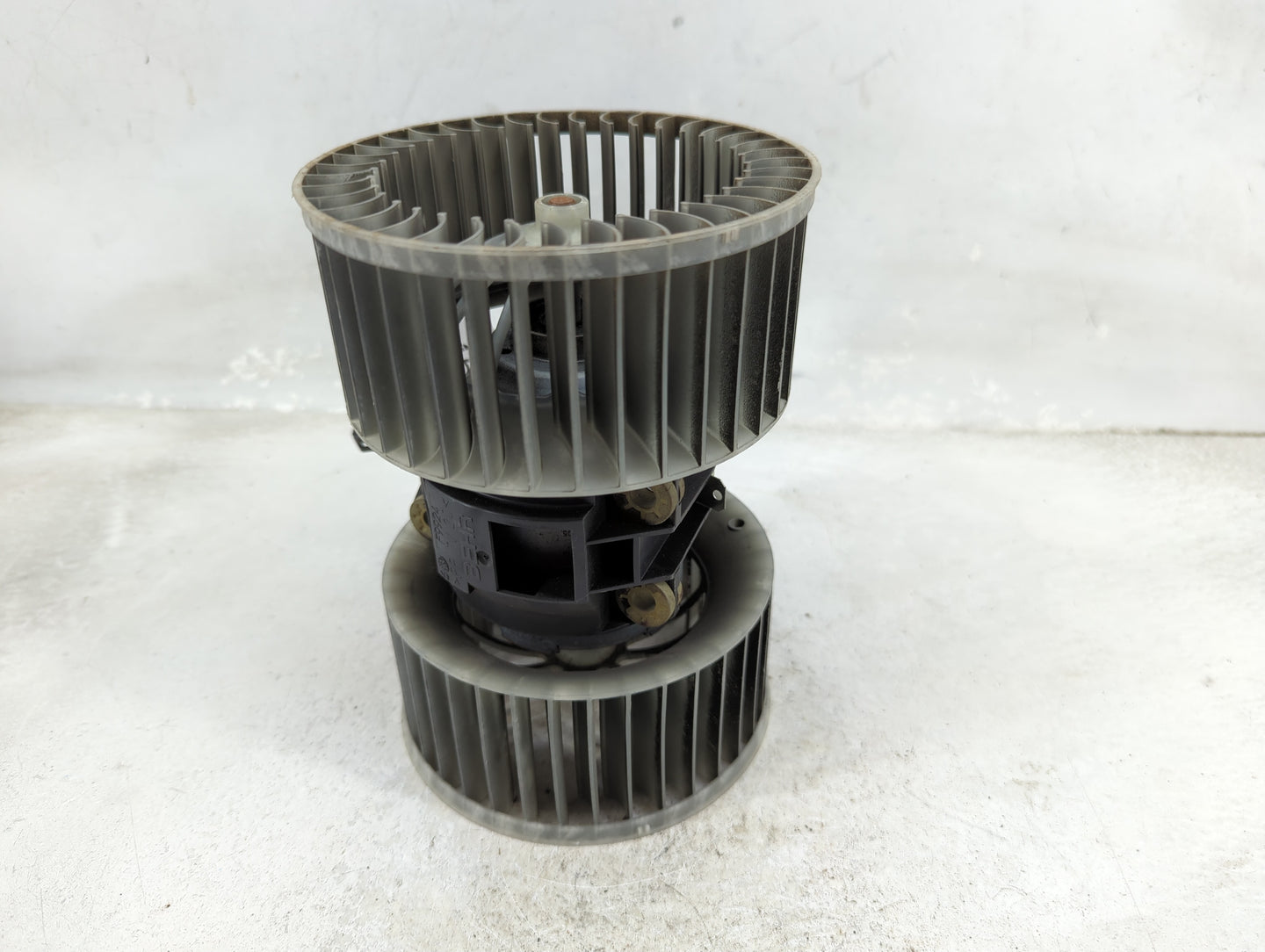 2004-2010 Bmw X3 Heater AC Blower Motor P/N:F9924 Fits Fits 2001 2002 2003 2004 2005 2006 2007 2008 2009 2010 OEM Used Auto 