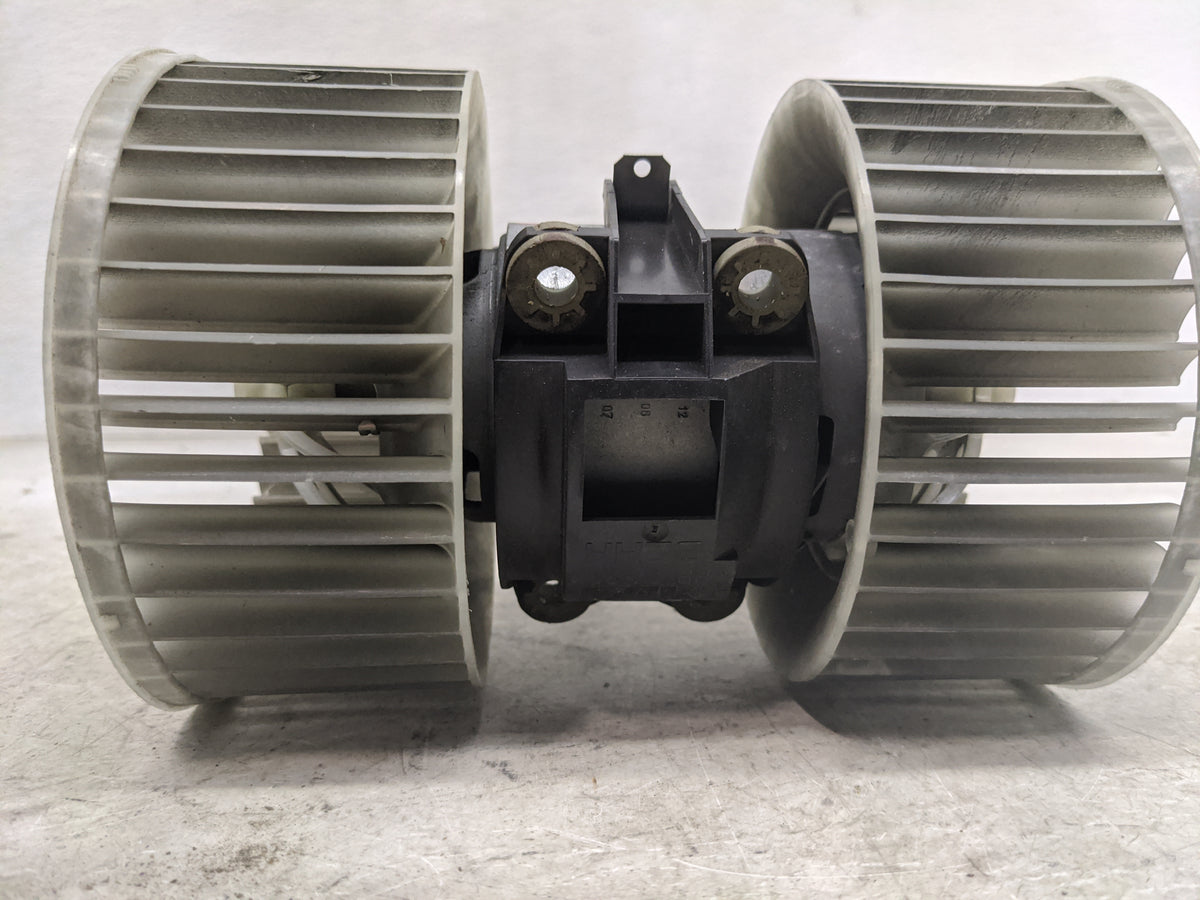 2007 Bmw X3 Heater AC Blower Motor Fits OEM Used Auto Parts - Oemusedautoparts1.com