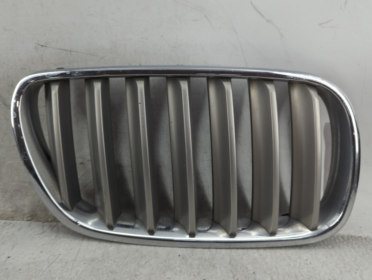 2007 Bmw X3 Front Grille Bumper Not Included - Oemusedautoparts1.com