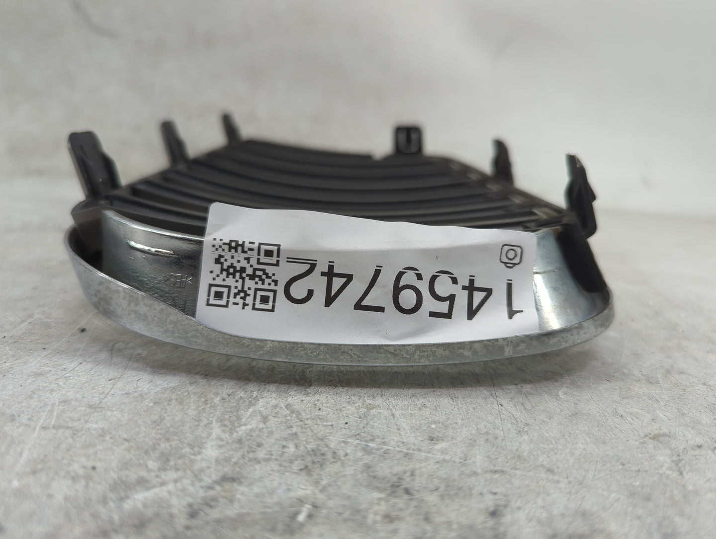 2007 Bmw X3 Front Grille Bumper Not Included - Oemusedautoparts1.com