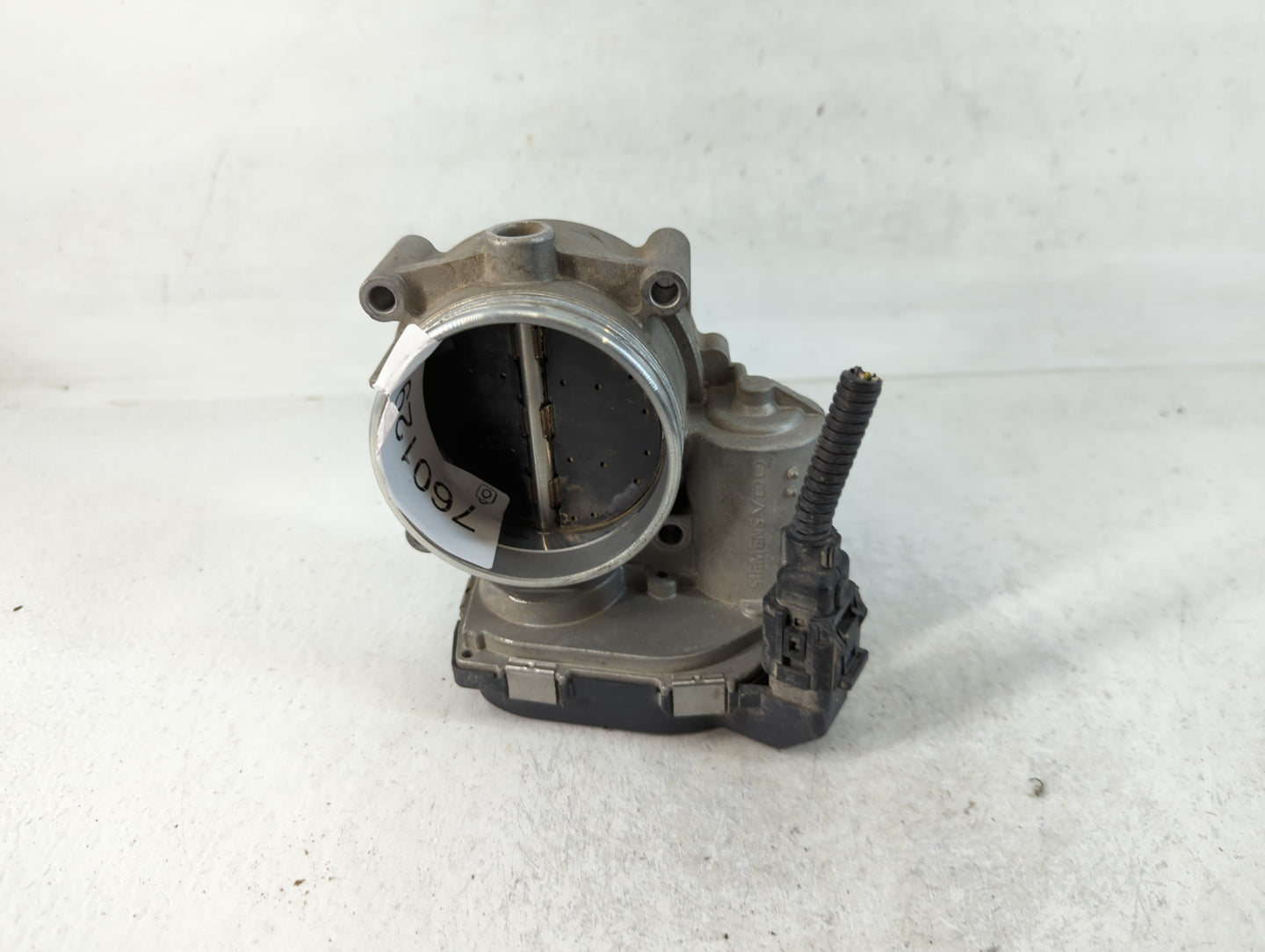 2007-2012 Bmw X3 Throttle Body P/N:A2C53112155 7 556 118.0-01 Fits Fits 2007 2008 2009 2010 2011 2012 2013 OEM Used Auto Par