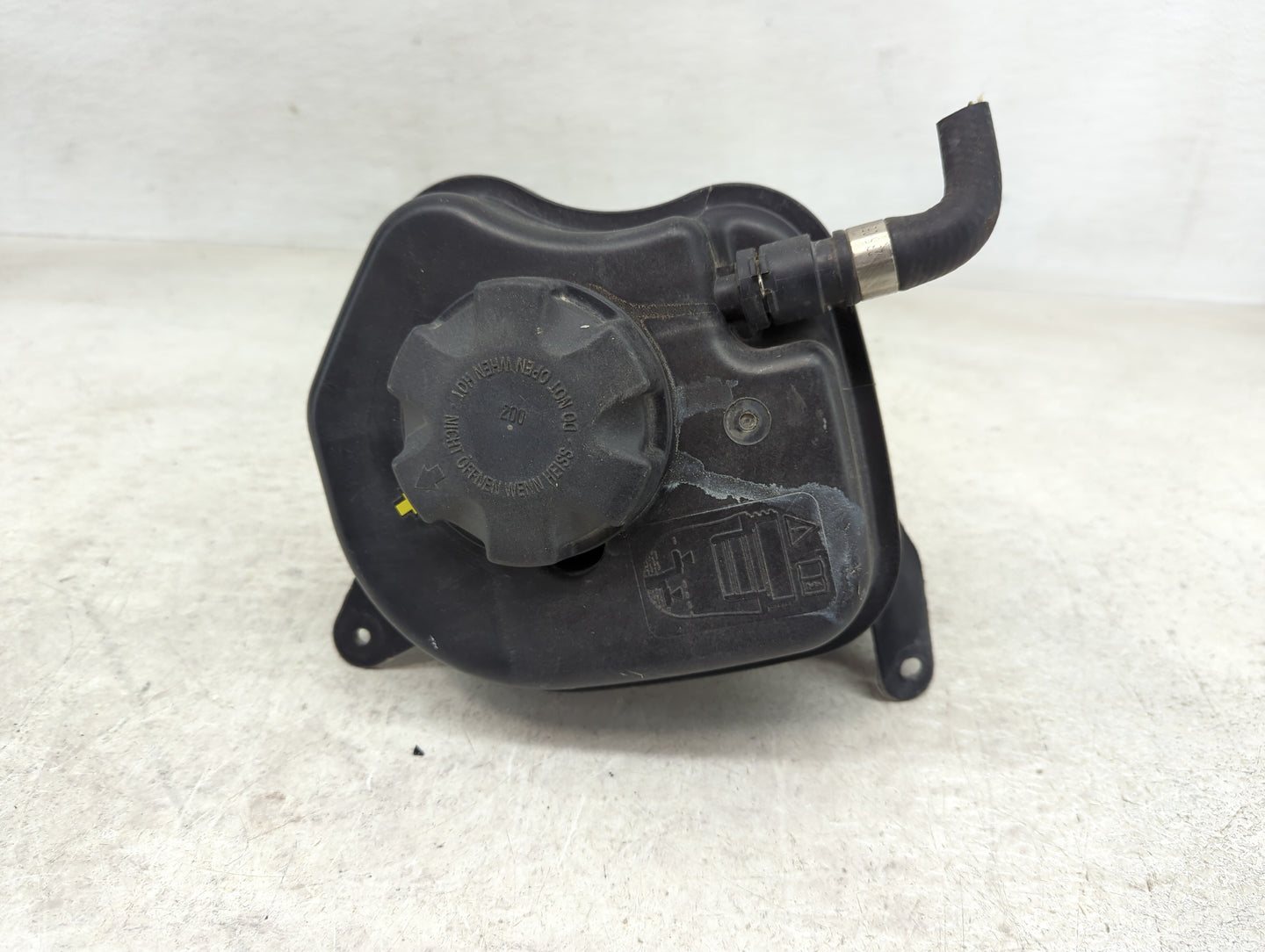 2007-2018 Bmw X5 Radiator Coolant Overflow Expansion Tank Bottle - Oemusedautoparts1.com