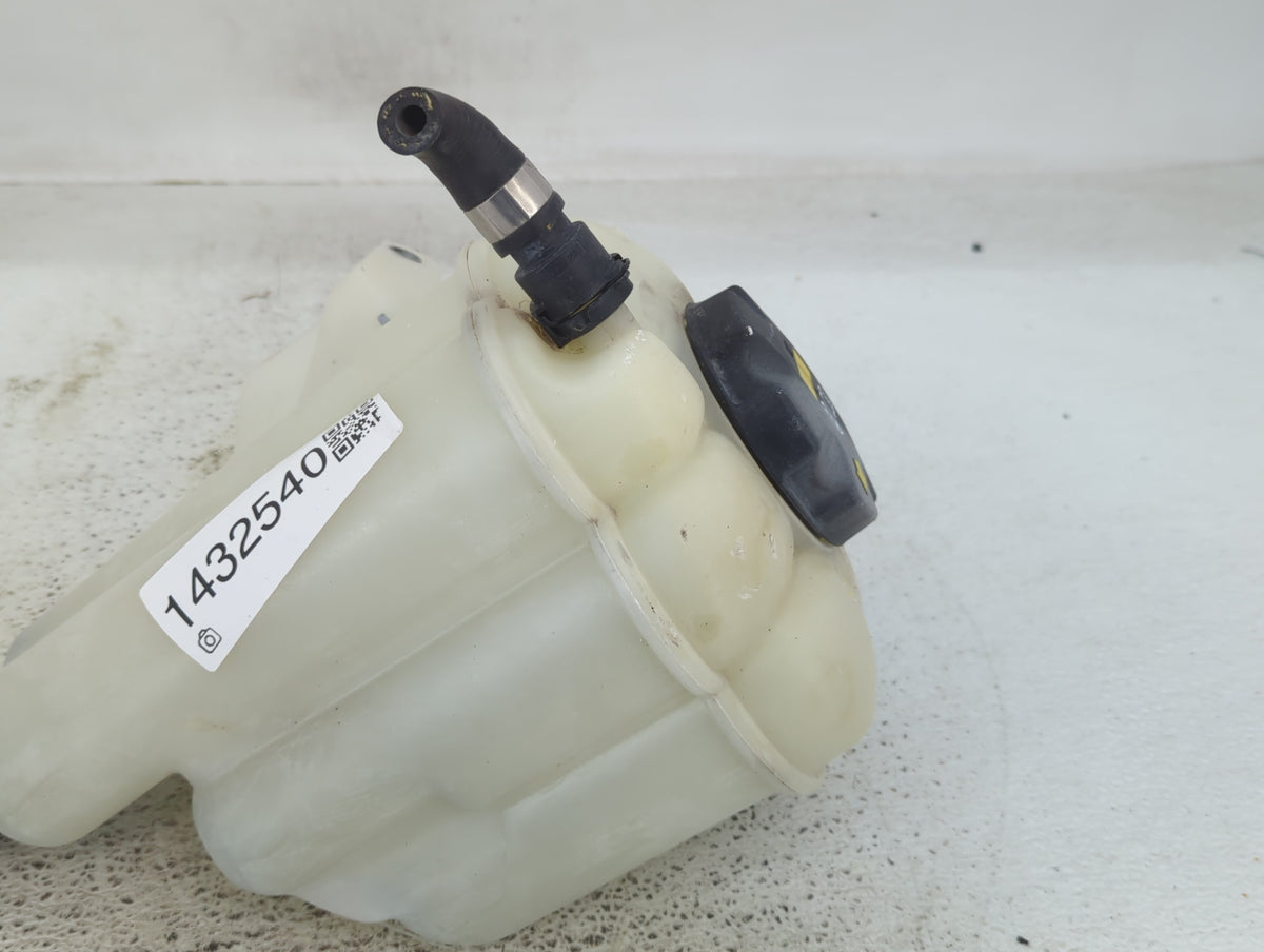 2007-2018 Bmw X5 Radiator Coolant Overflow Expansion Tank Bottle 1432540 - Oemusedautoparts1.com