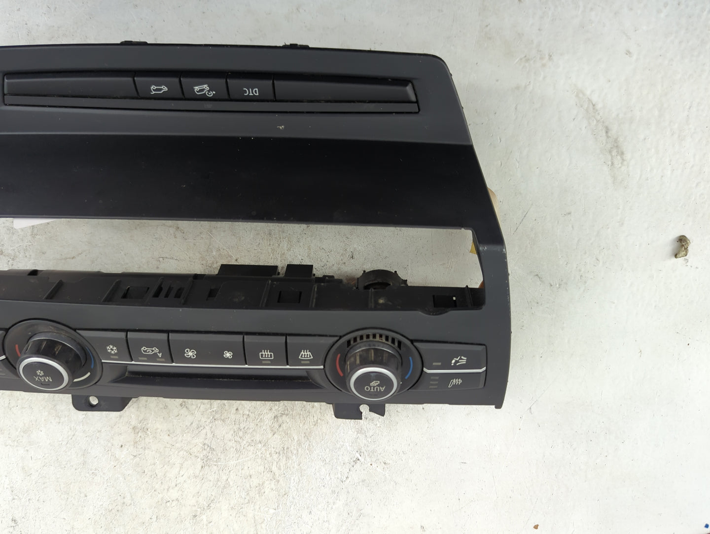 2007-2013 Bmw X5 Climate Control Module Temperature AC/Heater Replacement P/N:6972779-03 9140713-01 Fits OEM Used Auto Parts
