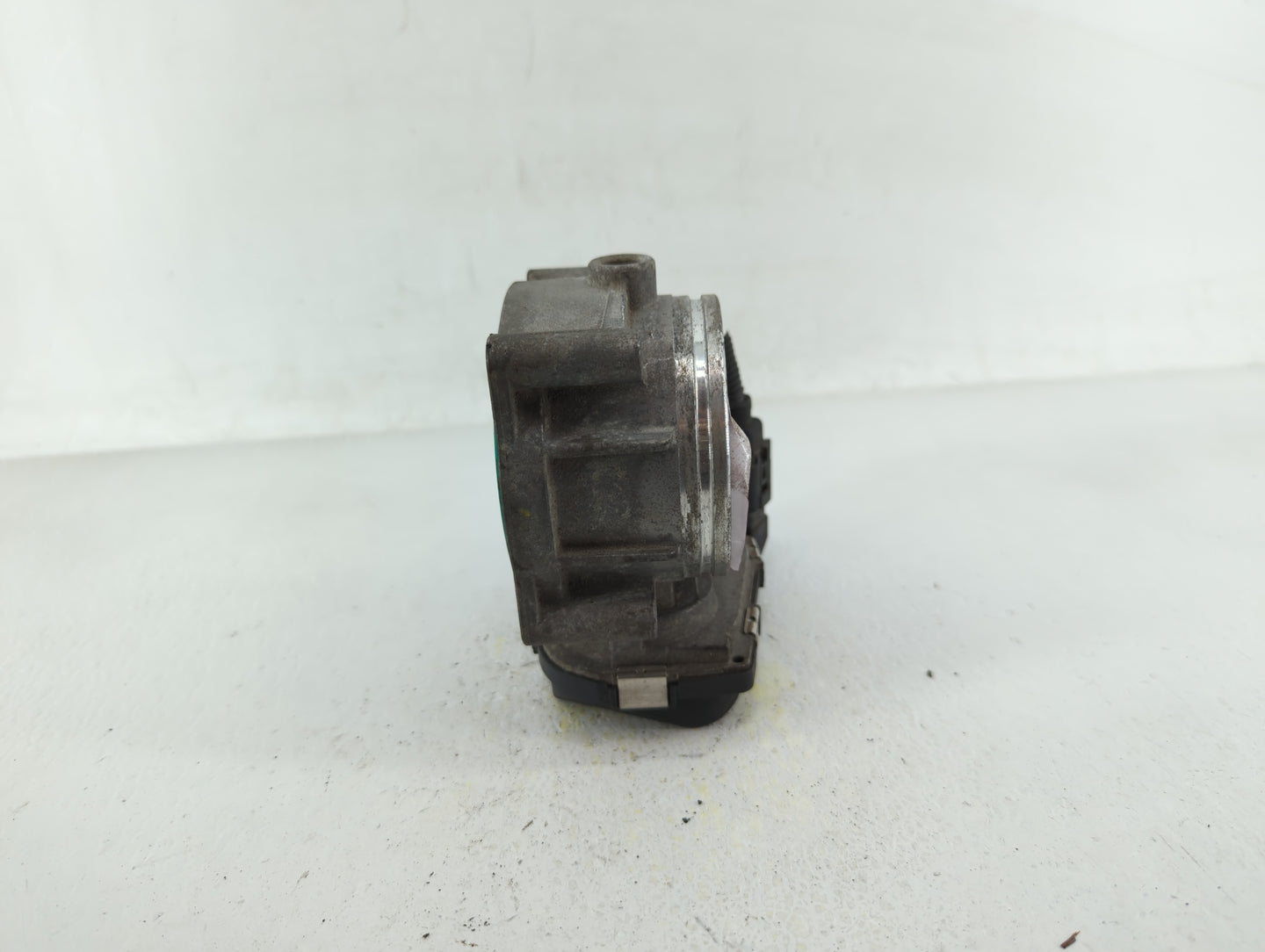 2007-2010 Bmw X5 Throttle Body P/N:7556118-01 1354 7556118-03, 1354 7556118-04 Fits Fits 2007 2008 2009 2010 2011 2012 2013 
