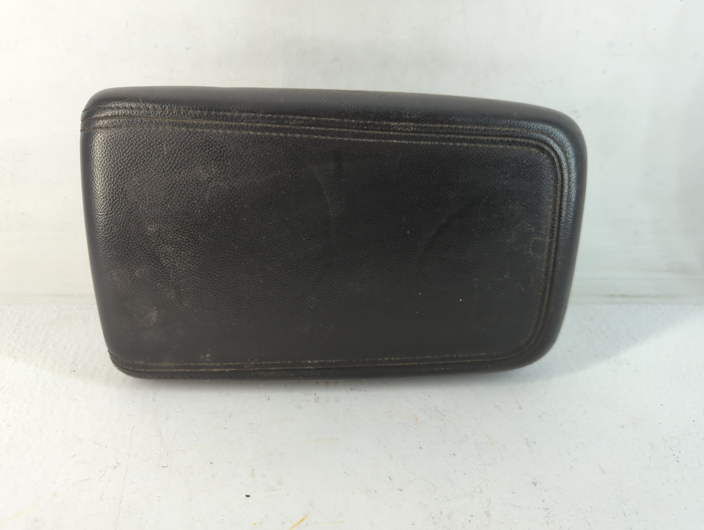 2007 Bmw Z4 Center Console Armrest Cover Lid Fits OEM Used Auto Parts - Oemusedautoparts1.com