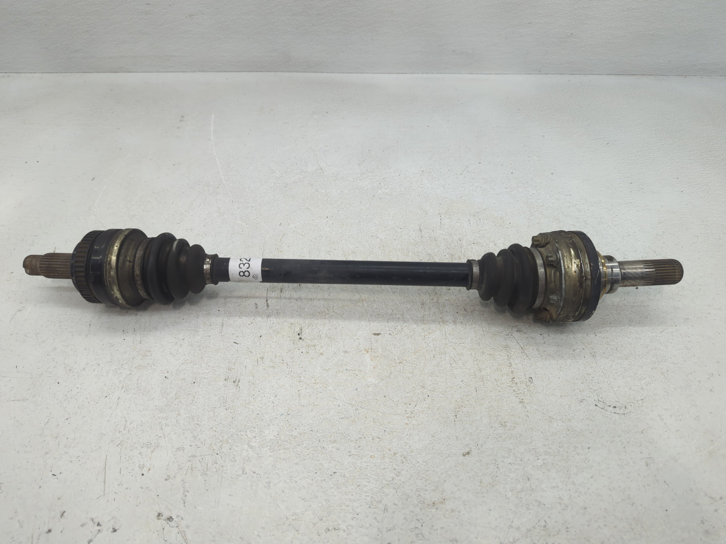 2006-2008 Bmw Z4 Axle Shaft Front Driver Cv C/v - Oemusedautoparts1.com