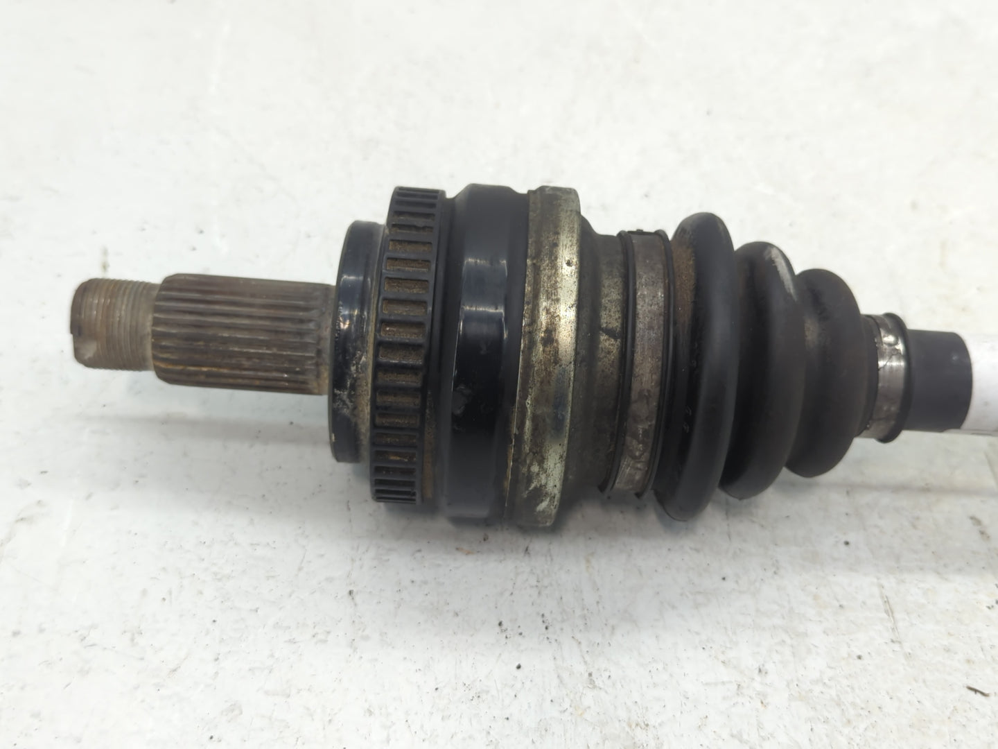2006-2008 Bmw Z4 Axle Shaft Front Driver Cv C/v - Oemusedautoparts1.com