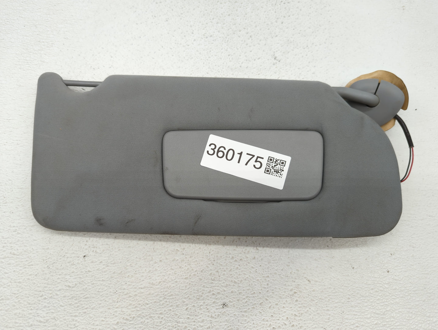 2005-2009 Buick Lacrosse Sun Visor Shade Replacement Passenger Right Mirror Fits Fits 2005 2006 2007 2008 2009 OEM Used Auto