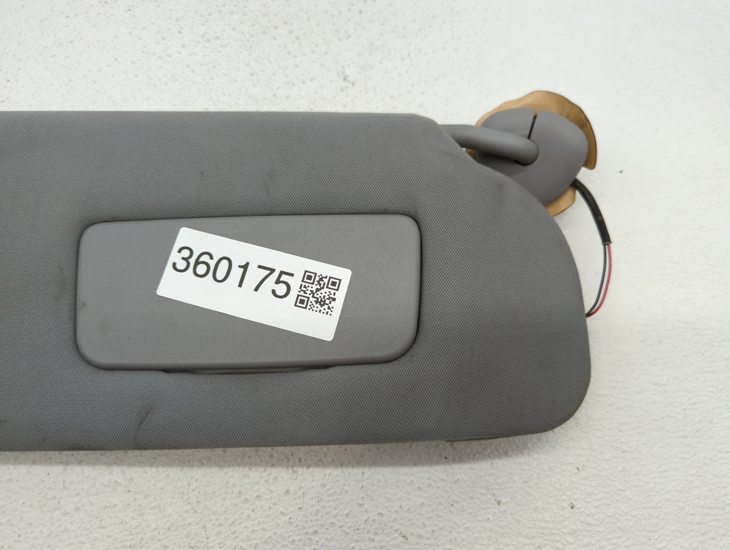 2005-2009 Buick Lacrosse Sun Visor Shade Replacement Passenger Right Mirror Fits Fits 2005 2006 2007 2008 2009 OEM Used Auto
