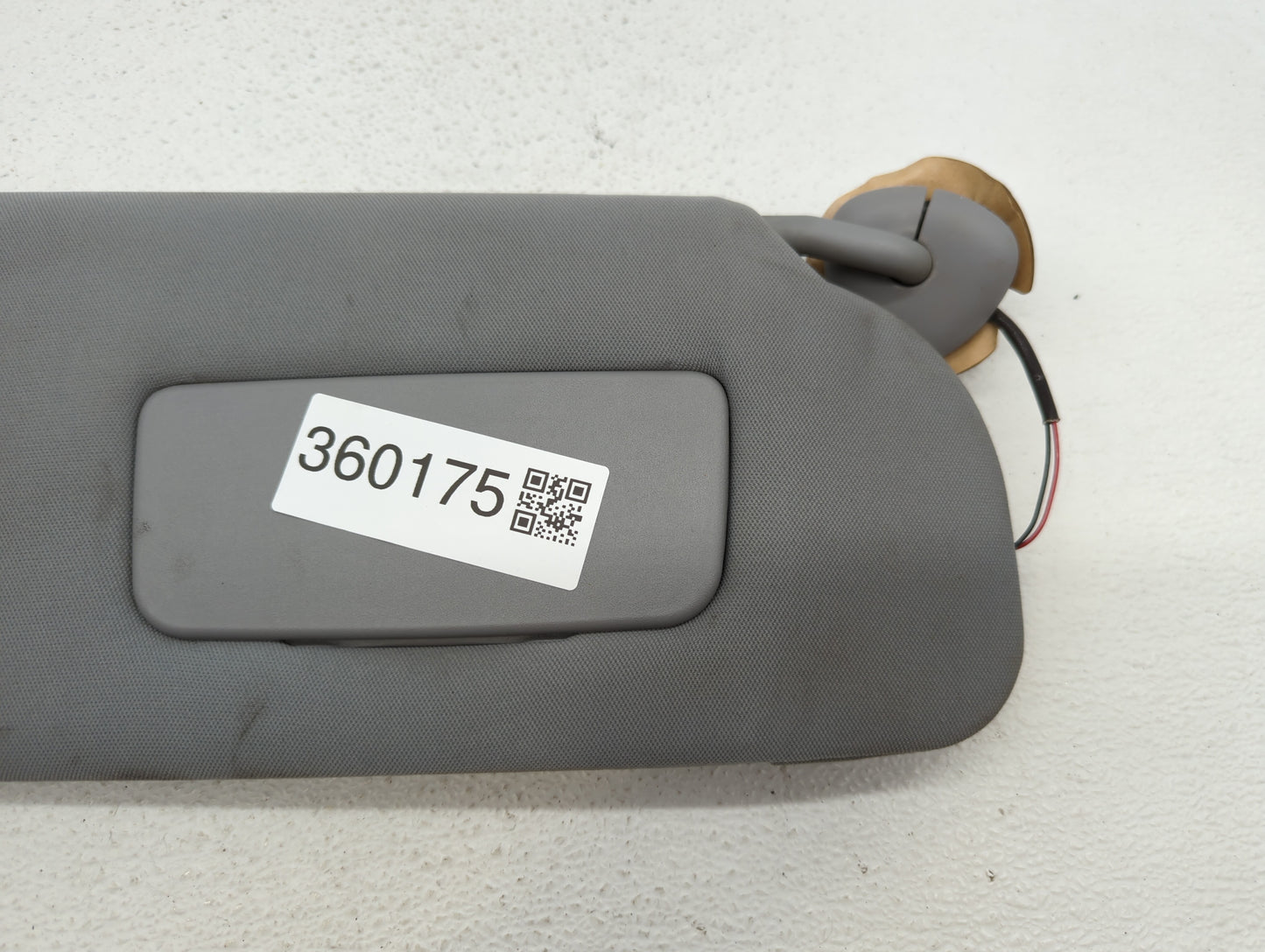 2005-2009 Buick Lacrosse Sun Visor Shade Replacement Passenger Right Mirror Fits Fits 2005 2006 2007 2008 2009 OEM Used Auto