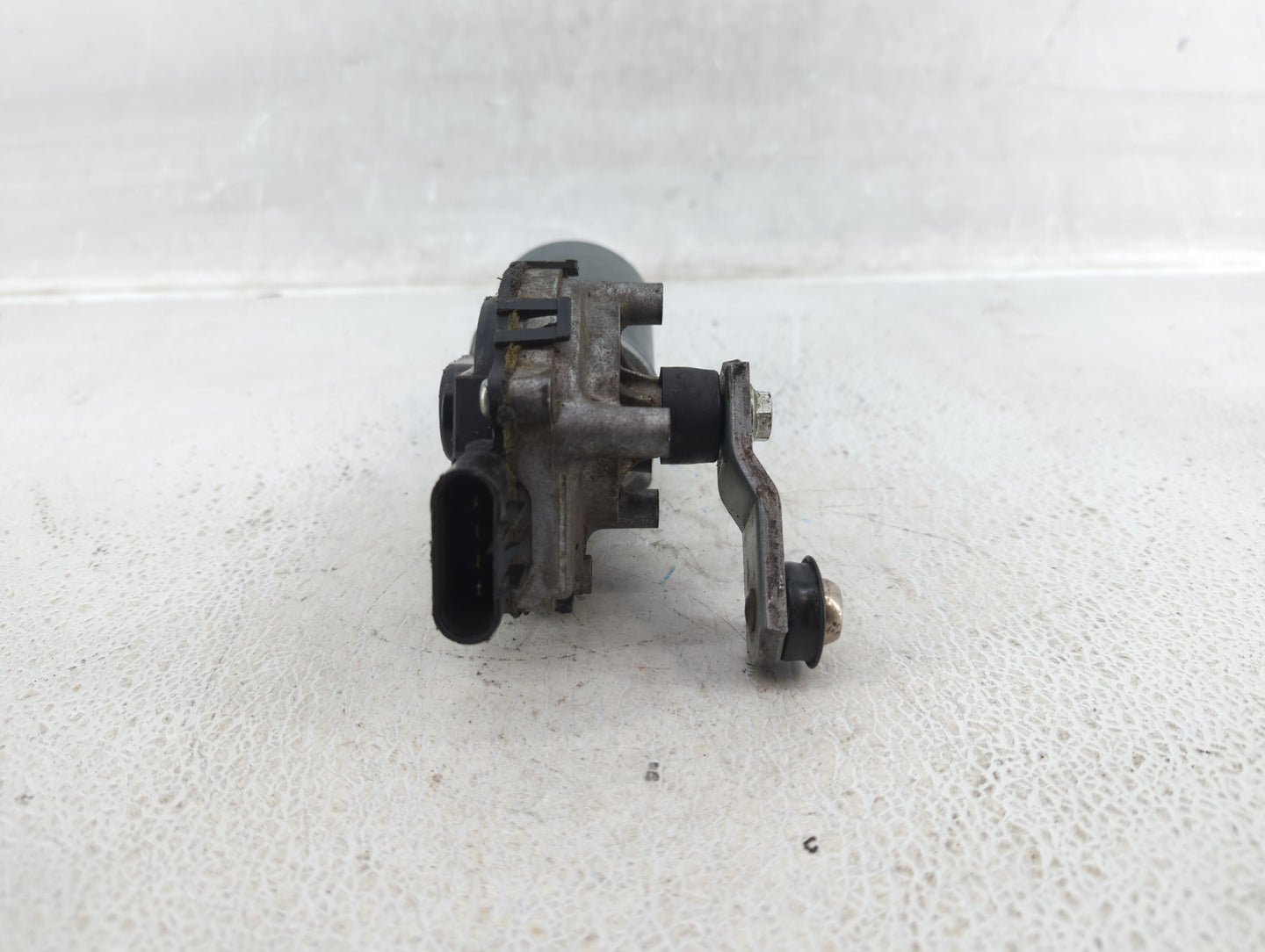 2006-2009 Buick Lacrosse Front Windshield Wiper Motor P/N:AX159010-8995 25790966 Fits Fits 2006 2007 2008 2009 OEM Used Auto