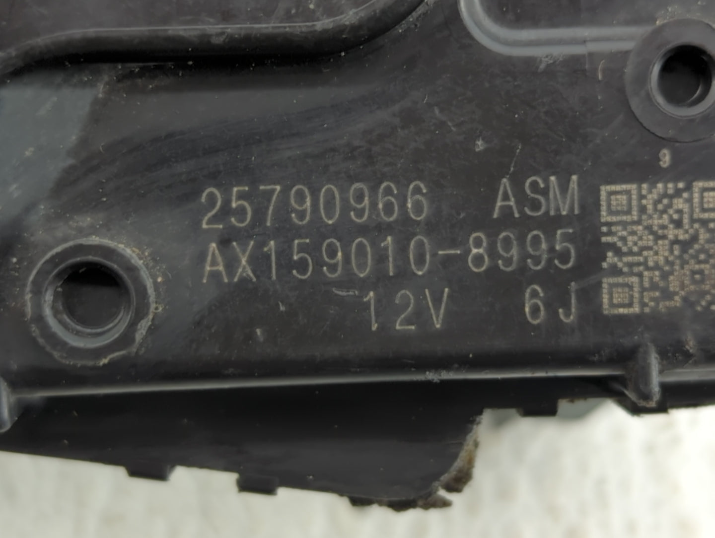 2006-2009 Buick Lacrosse Front Windshield Wiper Motor P/N:AX159010-8995 25790966 Fits Fits 2006 2007 2008 2009 OEM Used Auto
