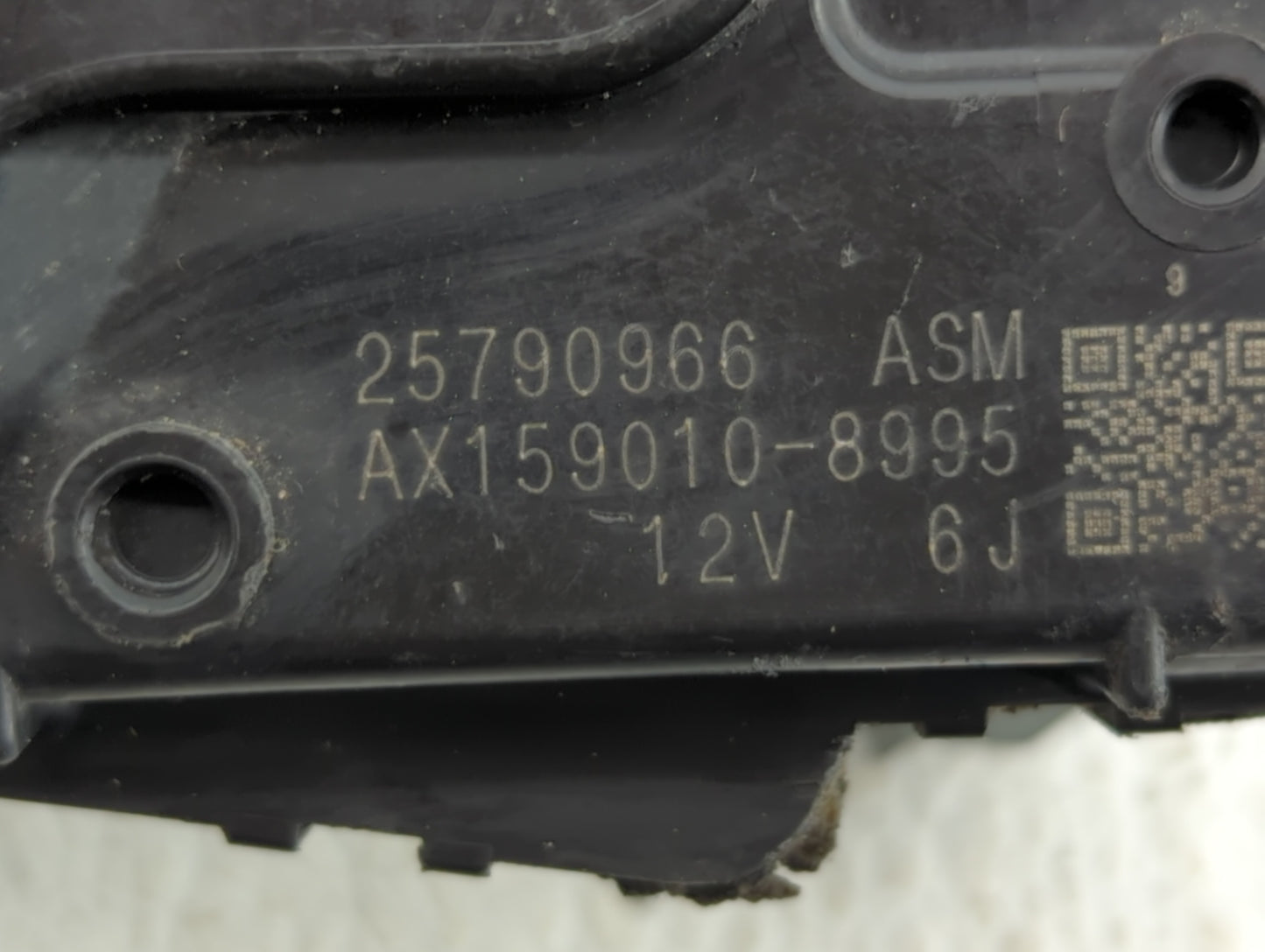 2006-2009 Buick Lacrosse Front Windshield Wiper Motor P/N:AX159010-8995 25790966 Fits Fits 2006 2007 2008 2009 OEM Used Auto