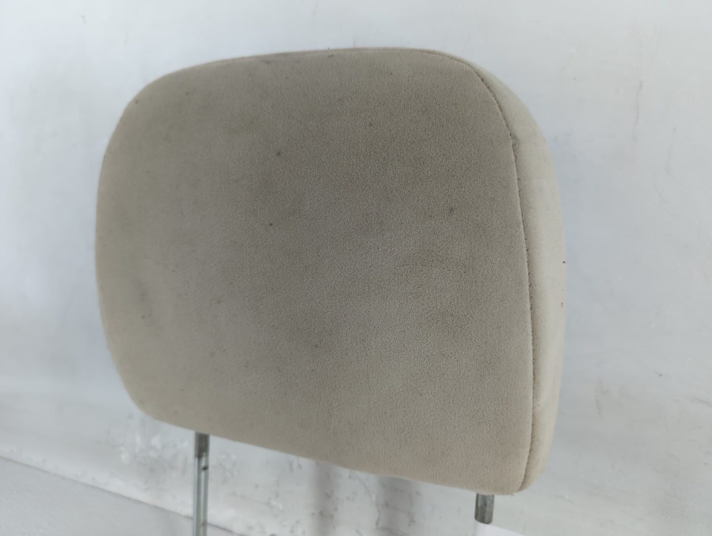 2005-2009 Buick Lacrosse Headrest Head Rest Front Driver Passenger Seat Fits Fits 2005 2006 2007 2008 2009 OEM Used Auto Par