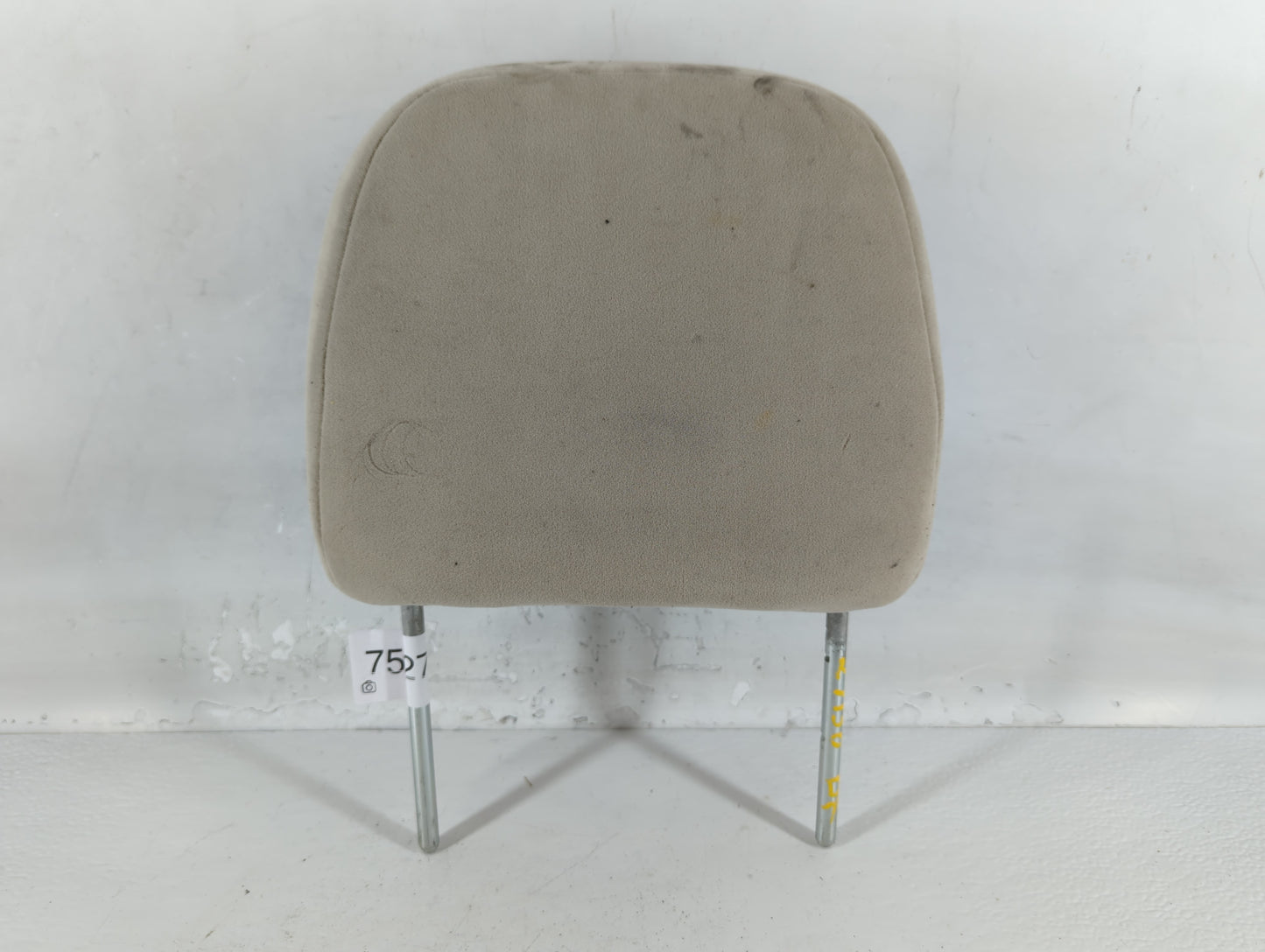 2005-2009 Buick Lacrosse Headrest Head Rest Front Driver Passenger Seat Fits Fits 2005 2006 2007 2008 2009 OEM Used Auto Par