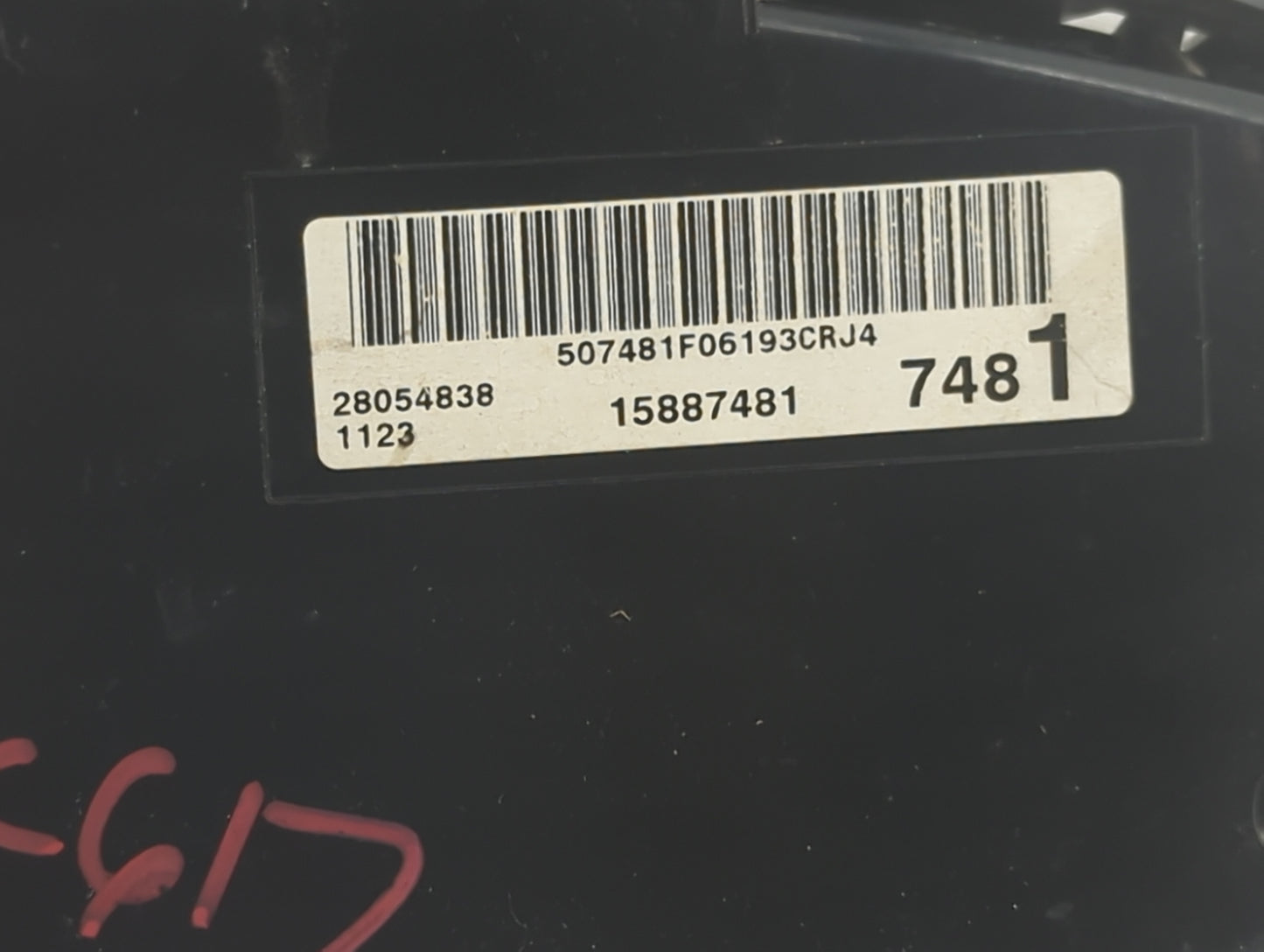 2007 Buick Lucern Instrument Cluster Speedometer Gauges P/N:15887481 28054838, 507481F06193CRJ4 Fits OEM Used Auto Parts - O