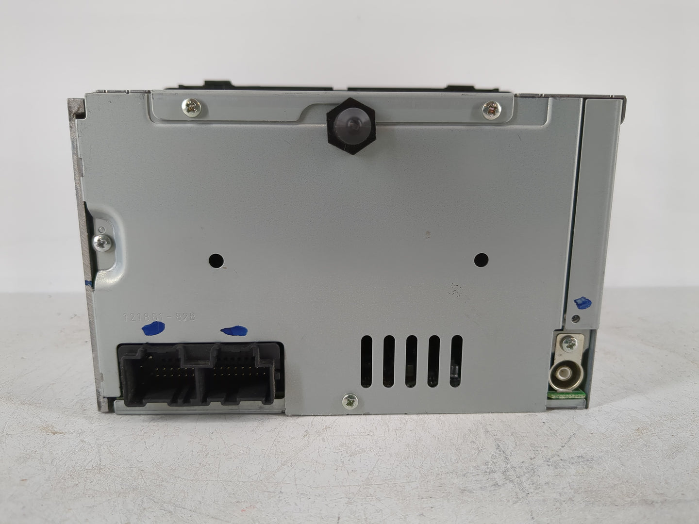 2007 Buick Lucerne Radio AM FM Cd Player Receiver Replacement P/N:15797875 Fits OEM Used Auto Parts - Oemusedautoparts1.com
