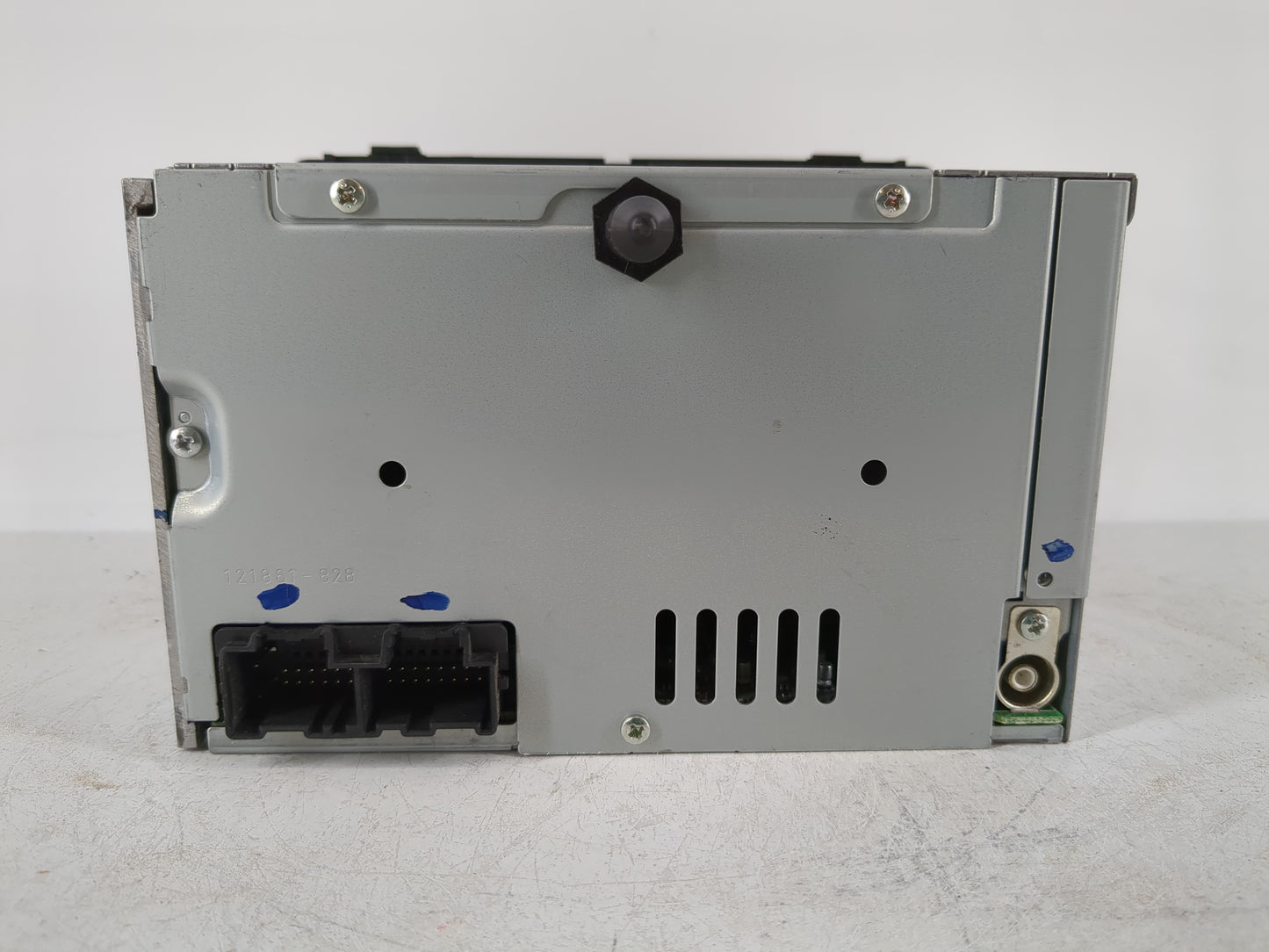 2007 Buick Lucerne Radio AM FM Cd Player Receiver Replacement P/N:15797875 Fits OEM Used Auto Parts - Oemusedautoparts1.com