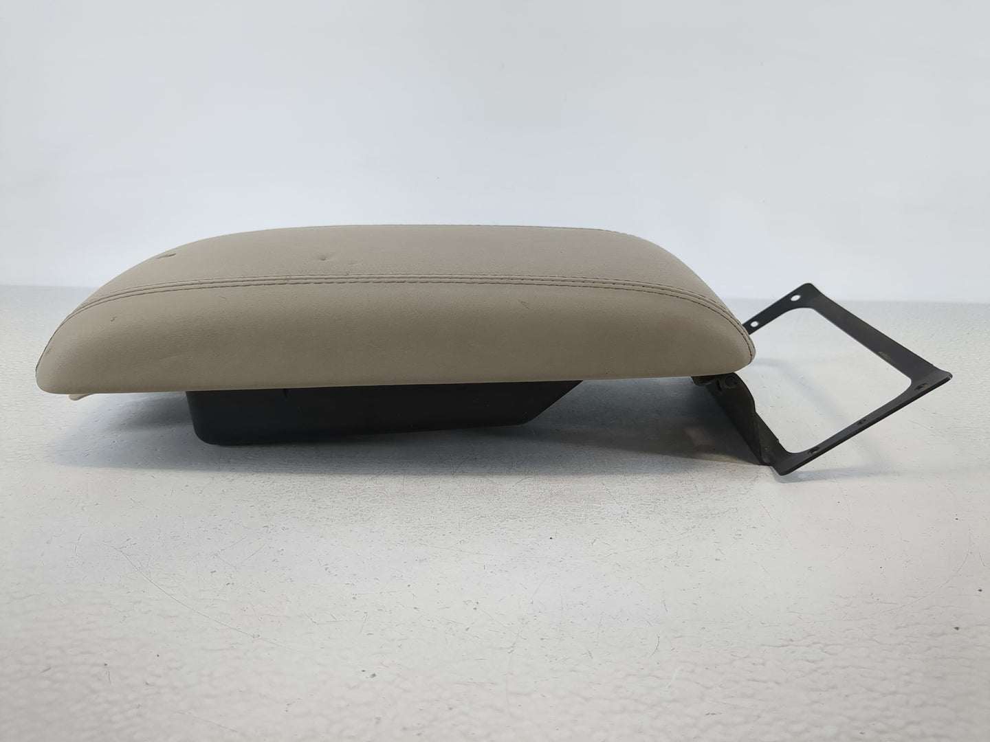 2006-2008 Buick Lucerne Center Console Armrest Cover Lid Fits Fits 2006 2007 2008 OEM Used Auto Parts - Oemusedautoparts1.co