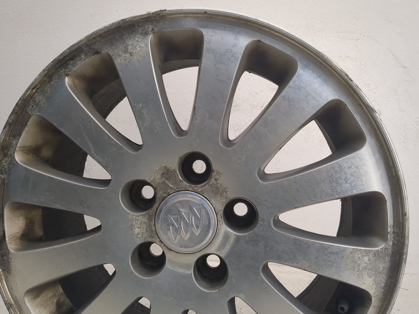 2006-2008 Buick Lucerne Oem Wheel Rim - Oemusedautoparts1.com