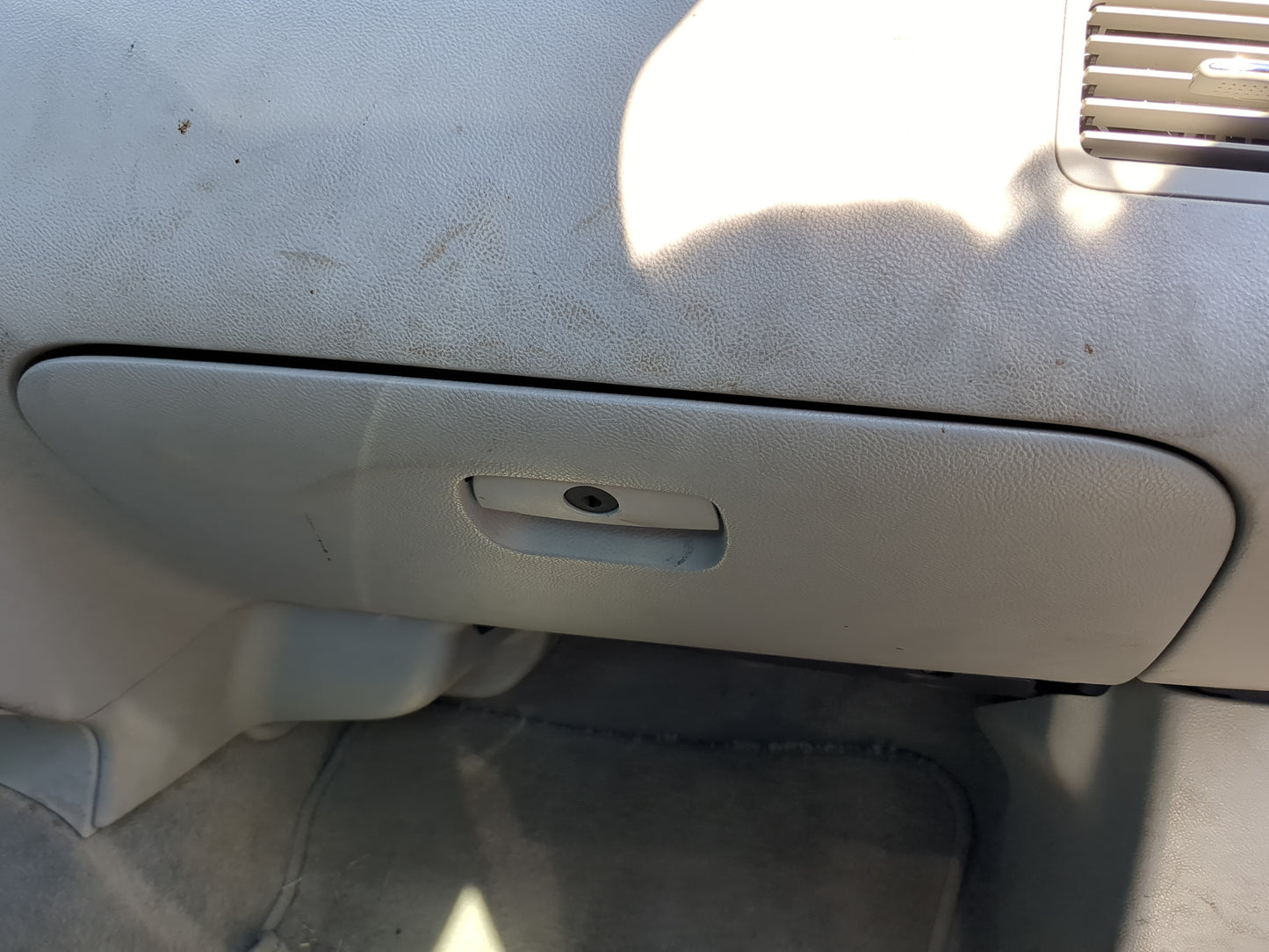 2007 Buick Lucerne Passenger Glove Box Door Storage Compartment - Oemusedautoparts1.com