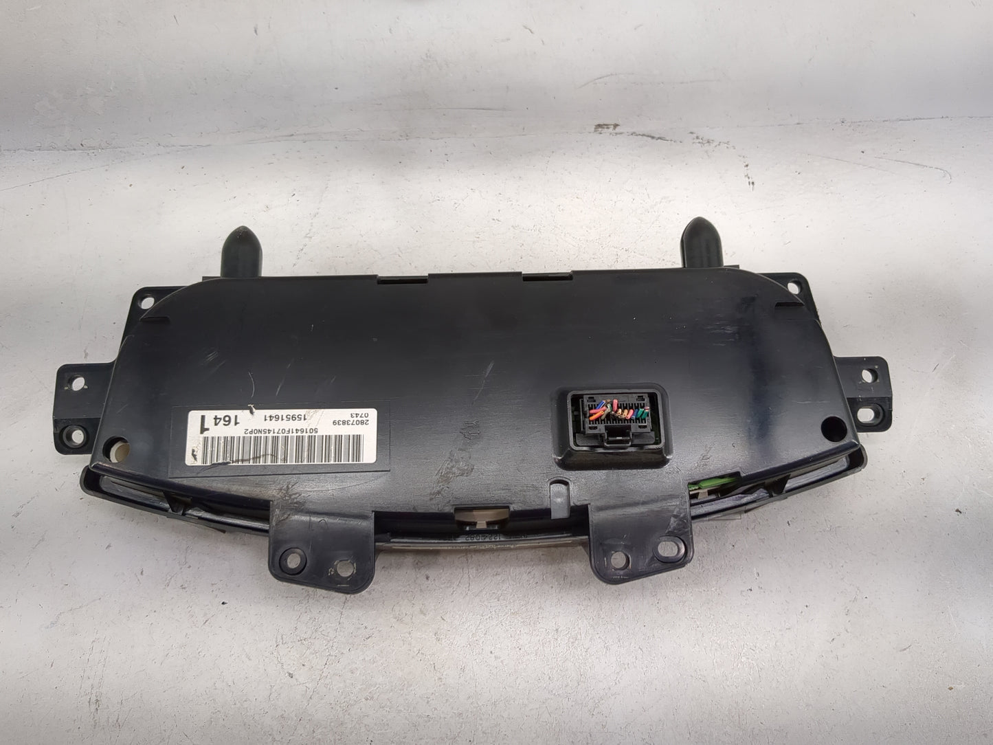 2007 Buick Lucerne Instrument Cluster Speedometer Gauges P/N:15951641 28073839 Miles:202K Fits OEM Used Auto Parts - Oemused
