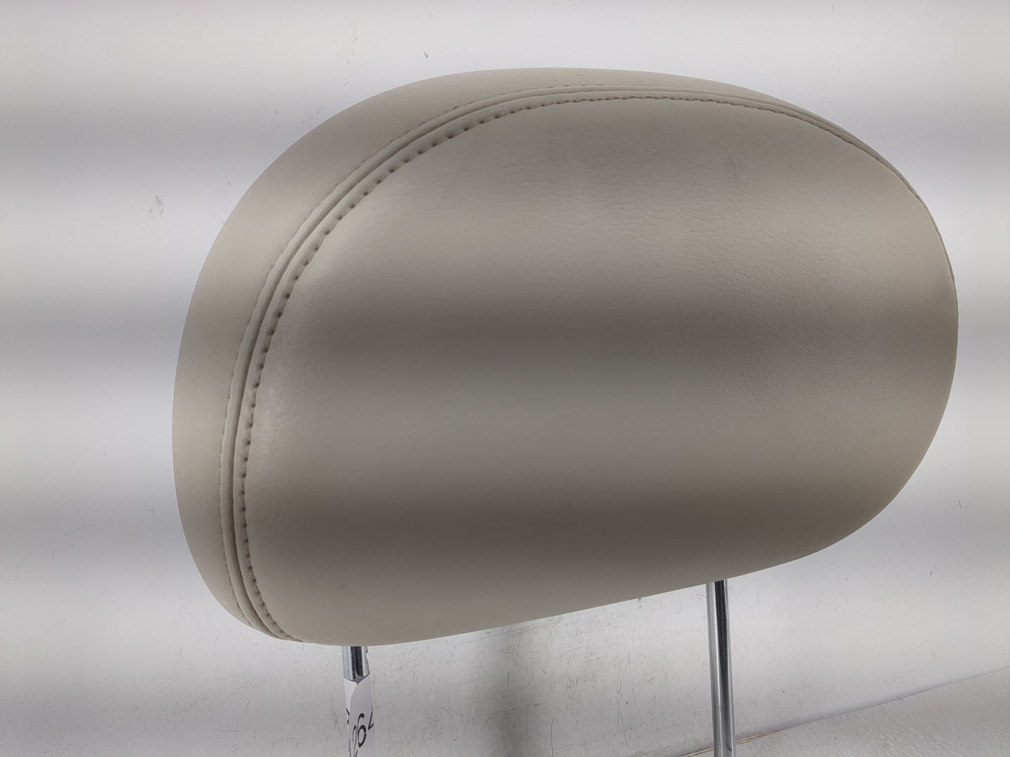 2006-2008 Buick Lucerne Headrest Head Rest Rear Seat Fits Fits 2006 2007 2008 OEM Used Auto Parts - Oemusedautoparts1.com