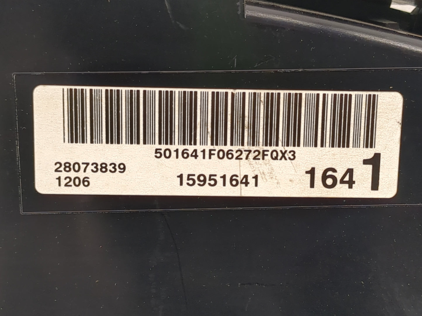 2007 Buick Lucerne Instrument Cluster Speedometer Gauges P/N:15951641 Fits OEM Used Auto Parts - Oemusedautoparts1.com