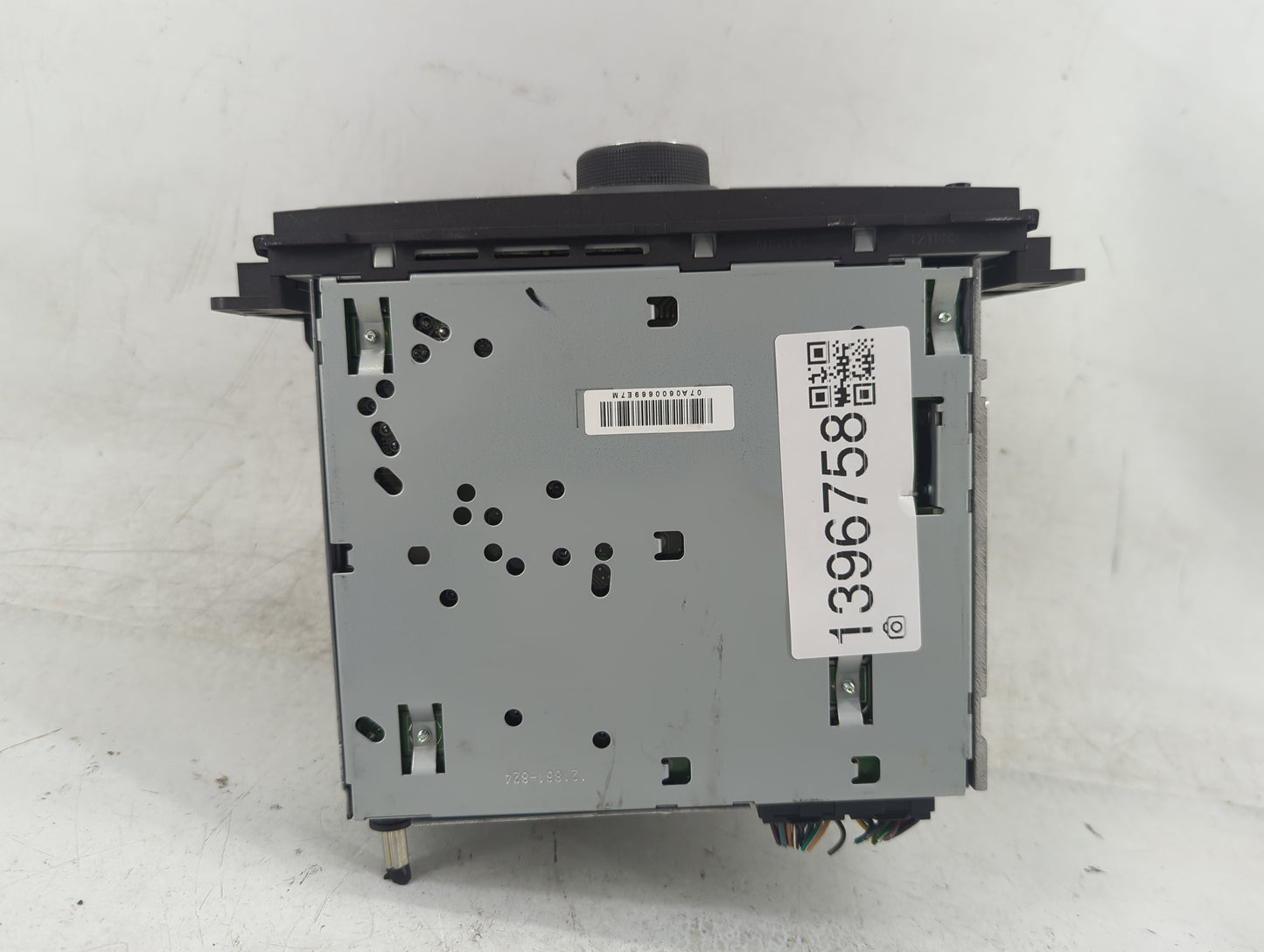 2007 Buick Lucerne Radio AM FM Cd Player Receiver Replacement P/N:15797875 Fits OEM Used Auto Parts - Oemusedautoparts1.com