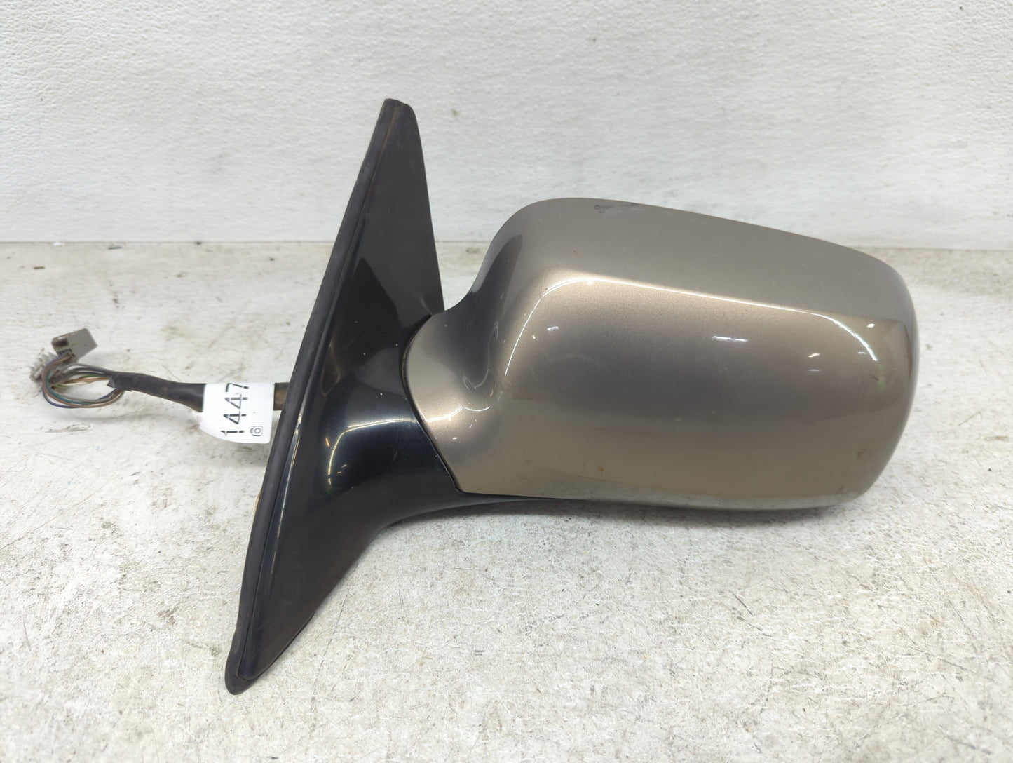 2007 Buick Lucerne Driver Side View Mirror - Left Door Mirror OEM Used - Oemusedautoparts1.com