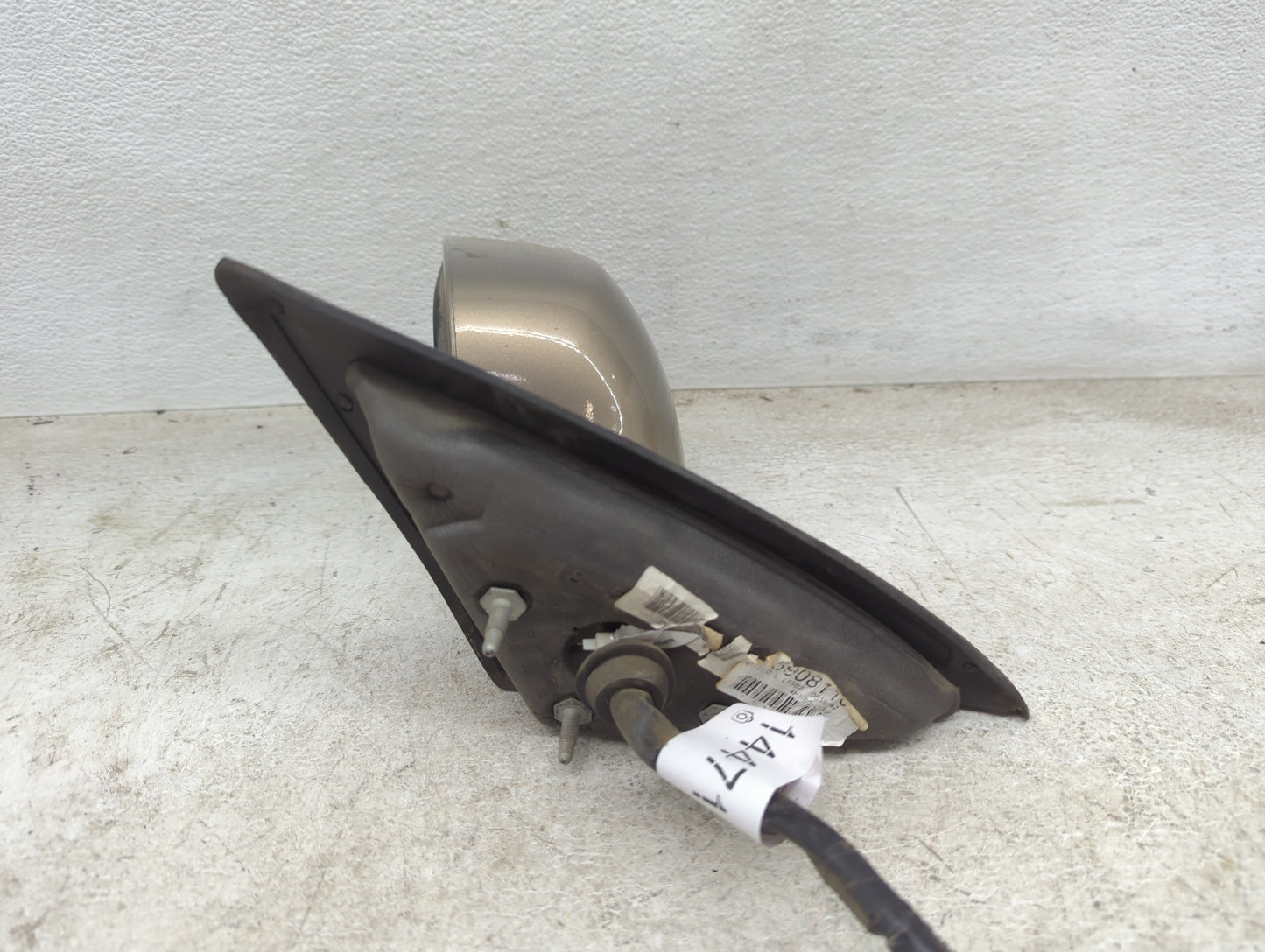 2007 Buick Lucerne Driver Side View Mirror - Left Door Mirror OEM Used - Oemusedautoparts1.com