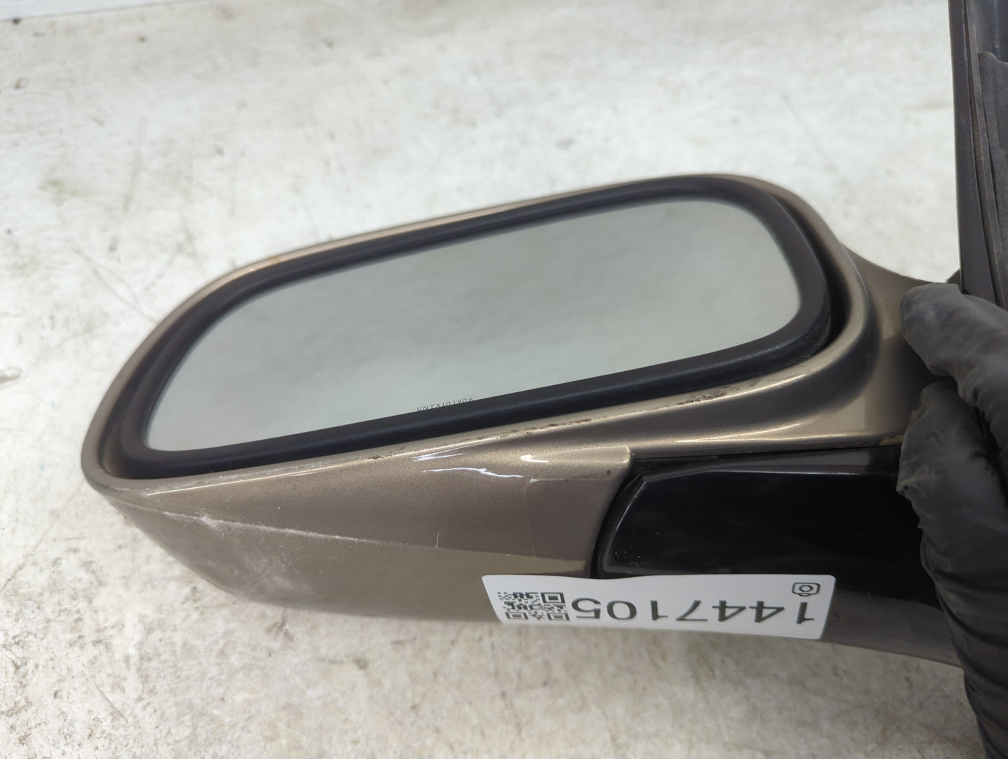 2007 Buick Lucerne Driver Side View Mirror - Left Door Mirror OEM Used - Oemusedautoparts1.com