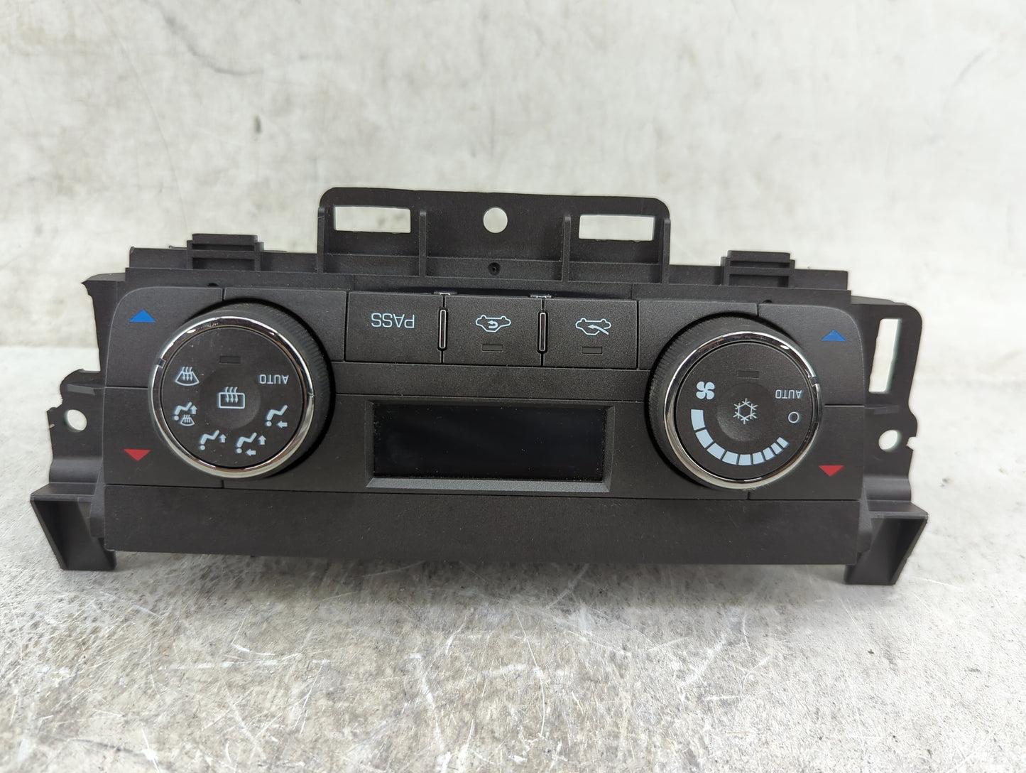 2007 Buick Lucerne Climate Control Module Temperature AC/Heater Replacement P/N:15892086 MX237000-2113 Fits OEM Used Auto Pa