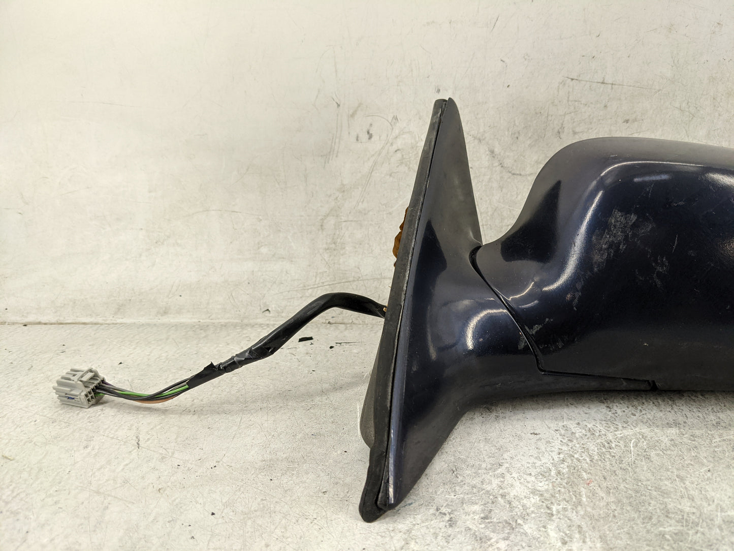 2006-2008 Buick Lucerne Driver Side View Mirror - Left Door Mirror OEM Used - Oemusedautoparts1.com