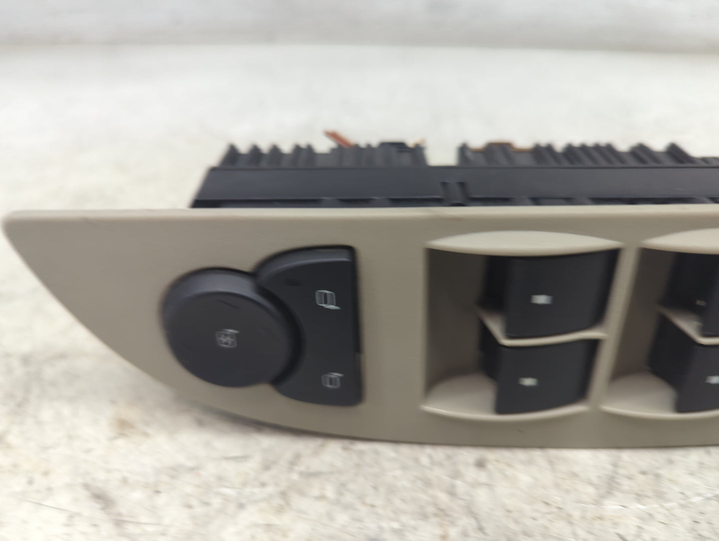2006-2011 Buick Lucerne Master Power Window Switch Replacement Driver Side Left P/N:15912163 F 00H J00 336 Fits OEM Used Aut