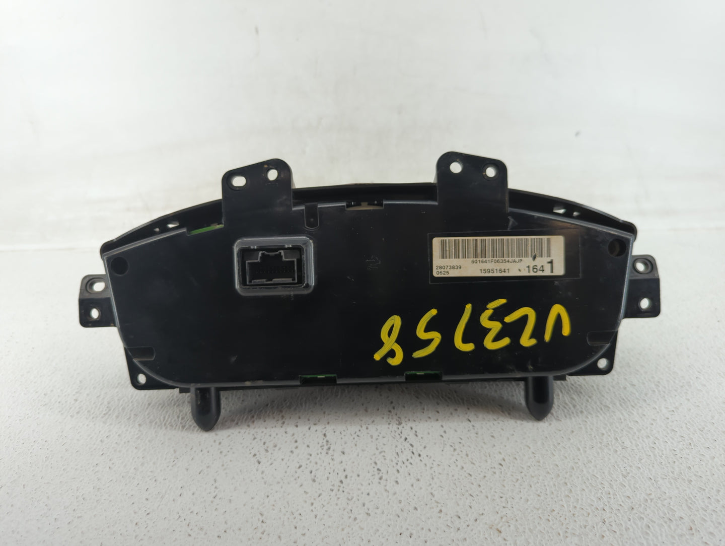 2007 Buick Lucerne Instrument Cluster Speedometer Gauges P/N:15951641 15887481 Fits OEM Used Auto Parts - Oemusedautoparts1.