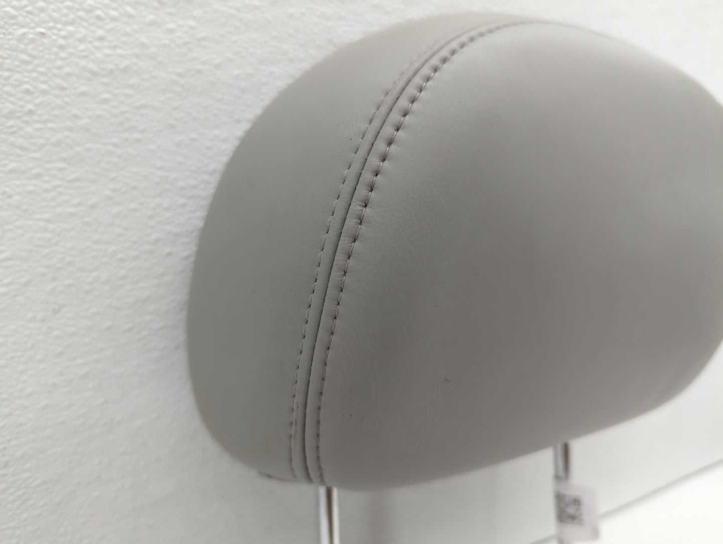 2006-2010 Buick Lucerne Headrest Head Rest Front Driver Passenger Seat - Oemusedautoparts1.com