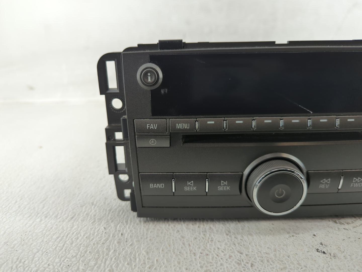 2007-2007 Buick Lucerne Am Fm Cd Player Radio Receiver - Oemusedautoparts1.com